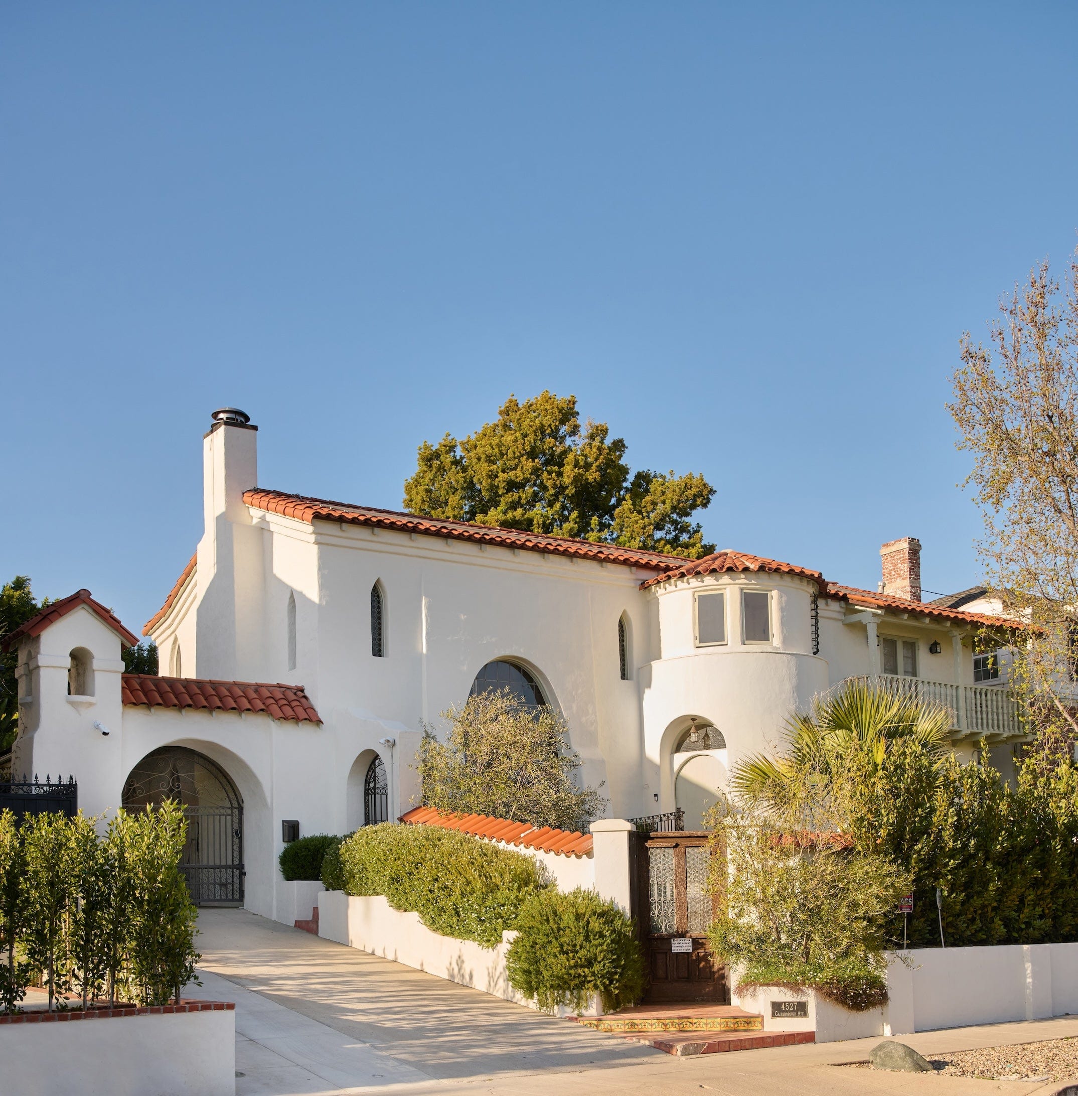 4527-gainsborough-ave-tessa neustadt-low res-119.jpg