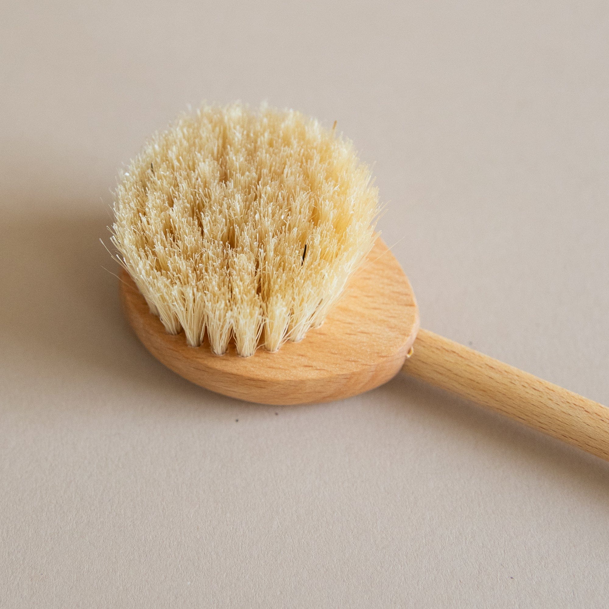 Earth & Nest Bath + Body Natural Back Scratcher
