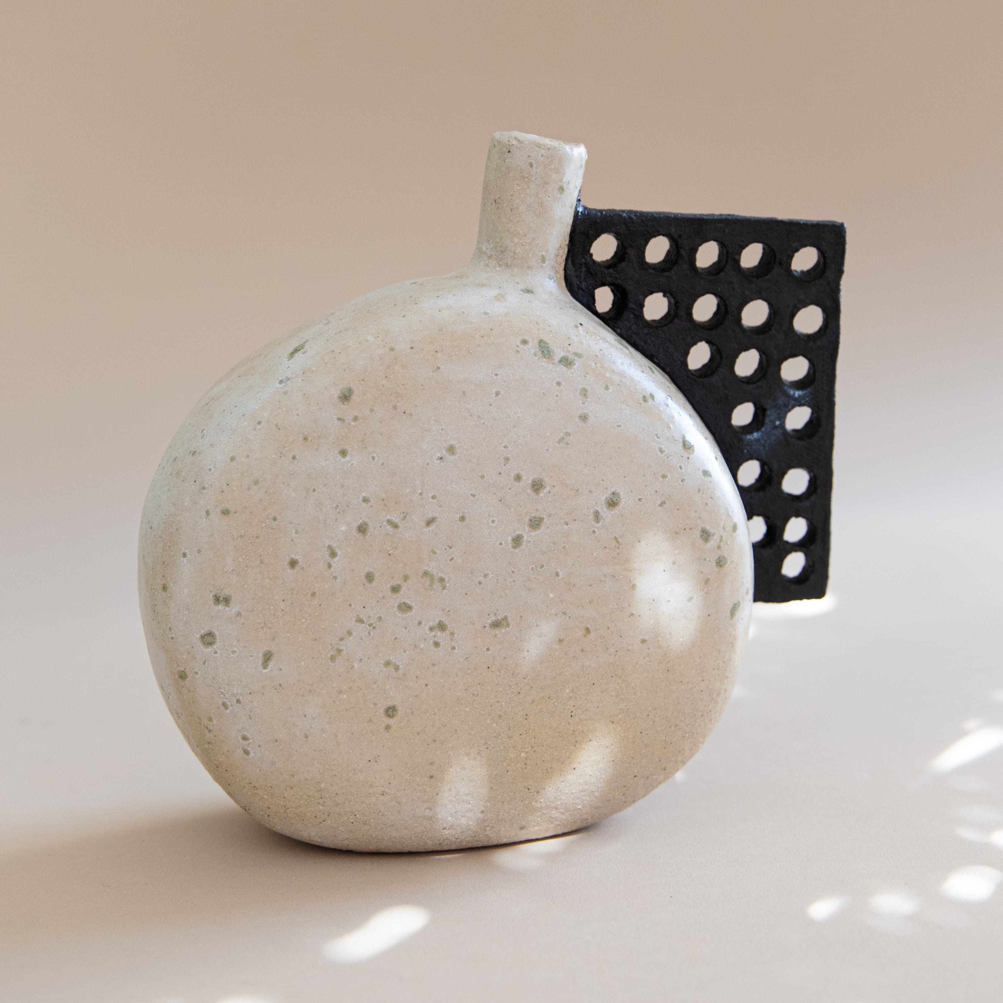 Heyja Do Statement Piece Honey Vase IX by Heyja Do