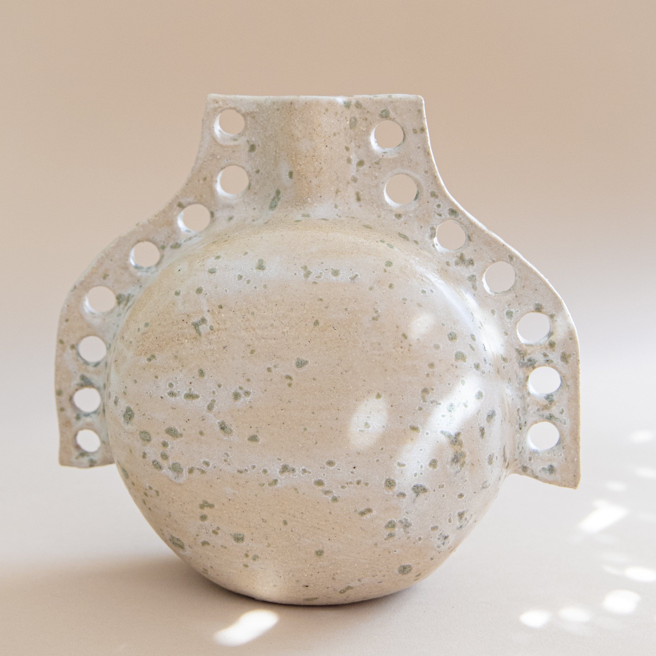 Heyja Do Statement Piece Honey Vase VX by Heyja Do