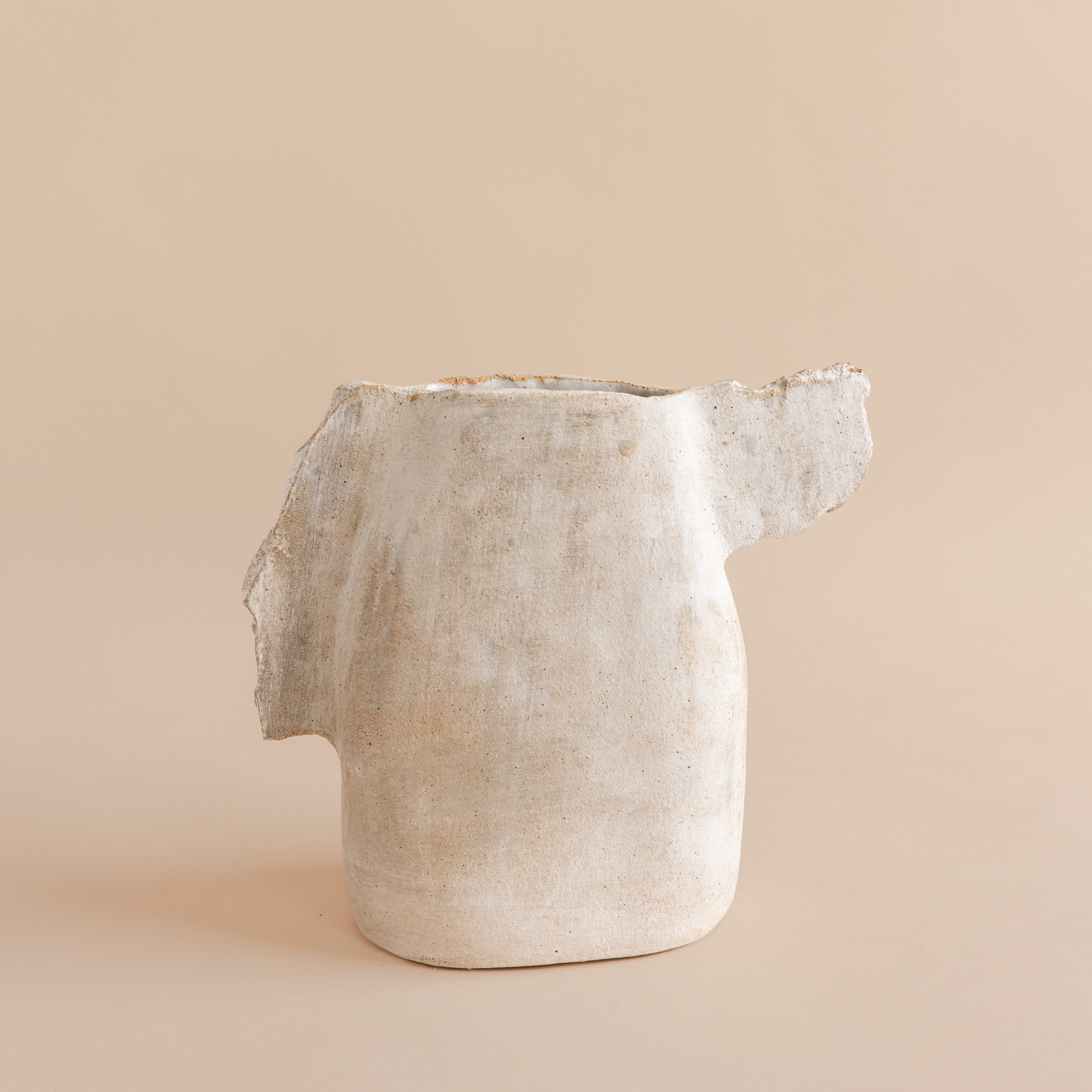 Heyja Do Statement Piece Vertical Vase III by Heyja Do