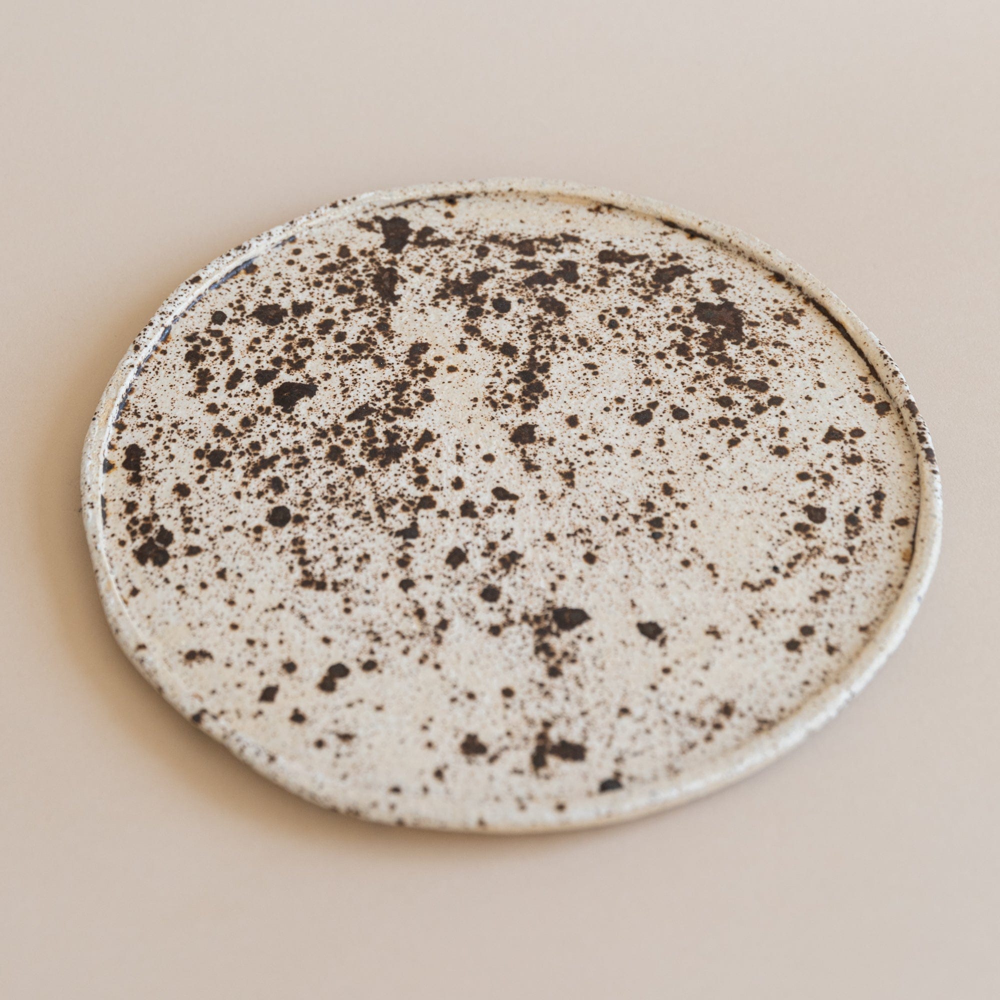 Heyja Do Trays + Catchalls Cocoa Plates by Heyja Do