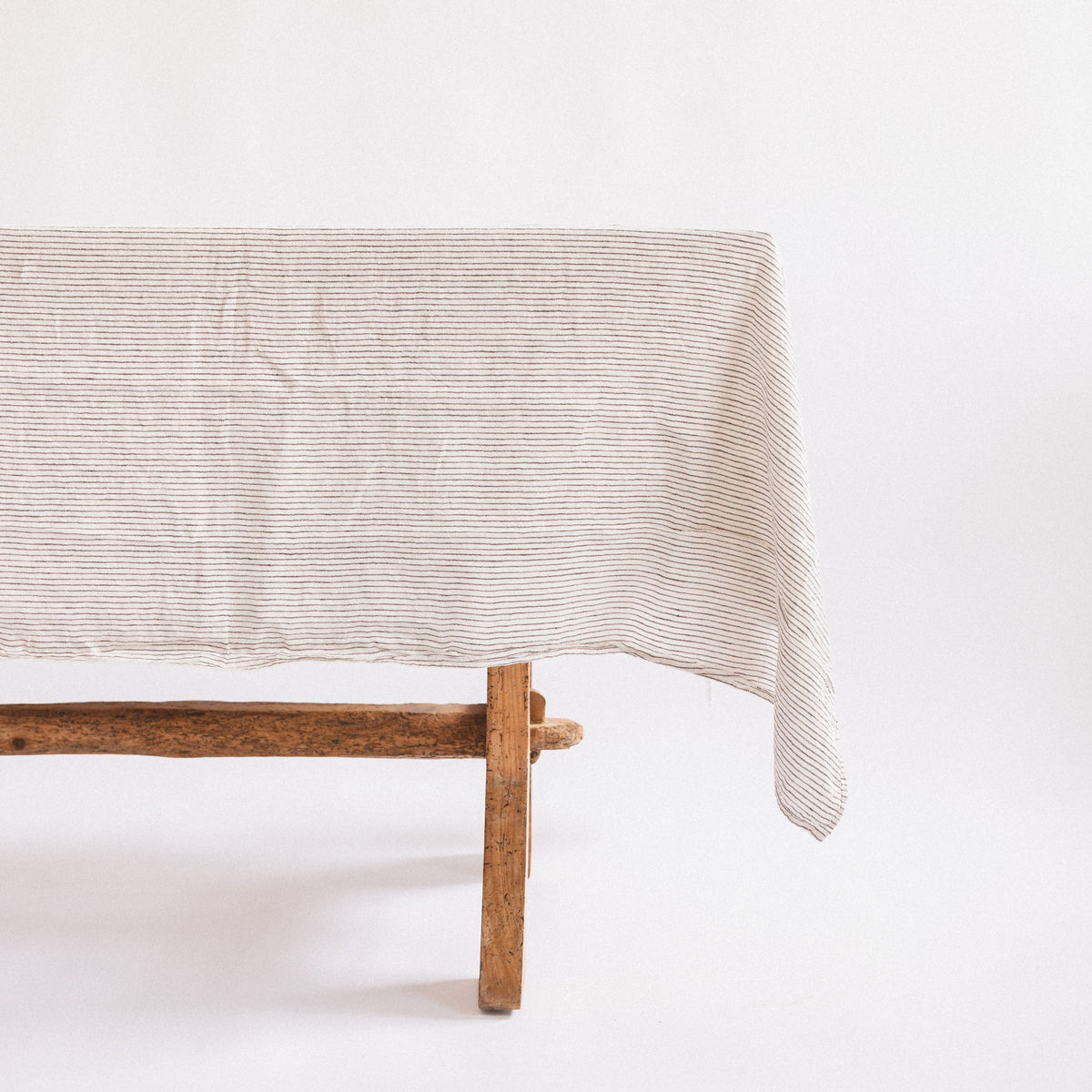 Linge Particulier Tablecloths Large - 63" x 118" / Stripe Black / White French Linen Tablecloth