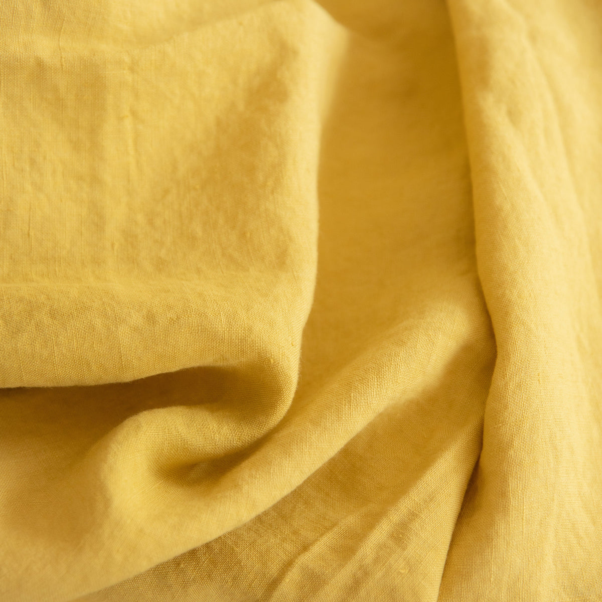 Linge Particulier Tablecloths Large - 63" x 118" / Turmeric French Linen Tablecloth