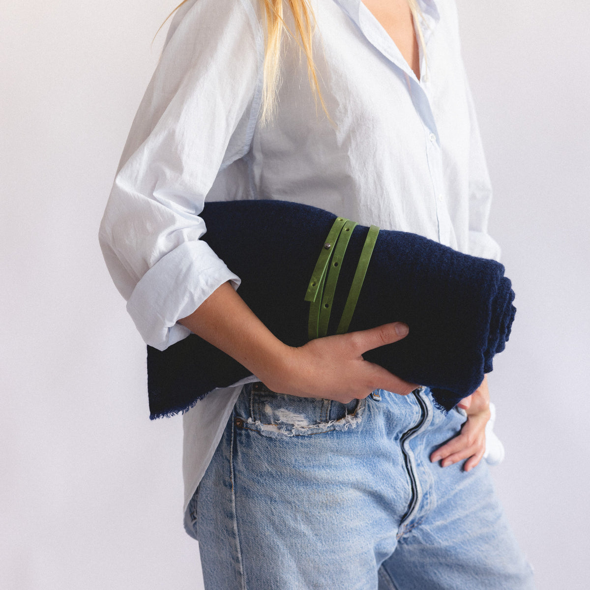 Oyuna Blankets + Throws Cashmere Travel Throw