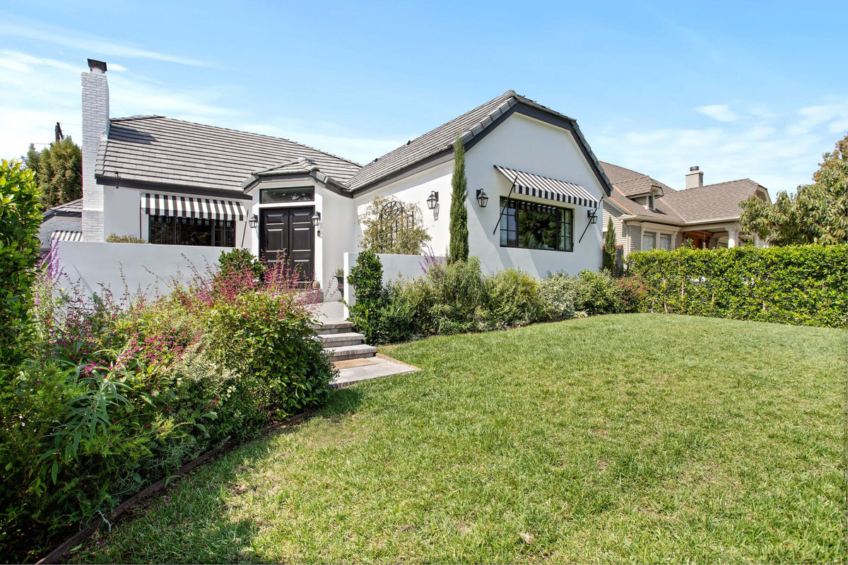 111 N. Ridgewood Place