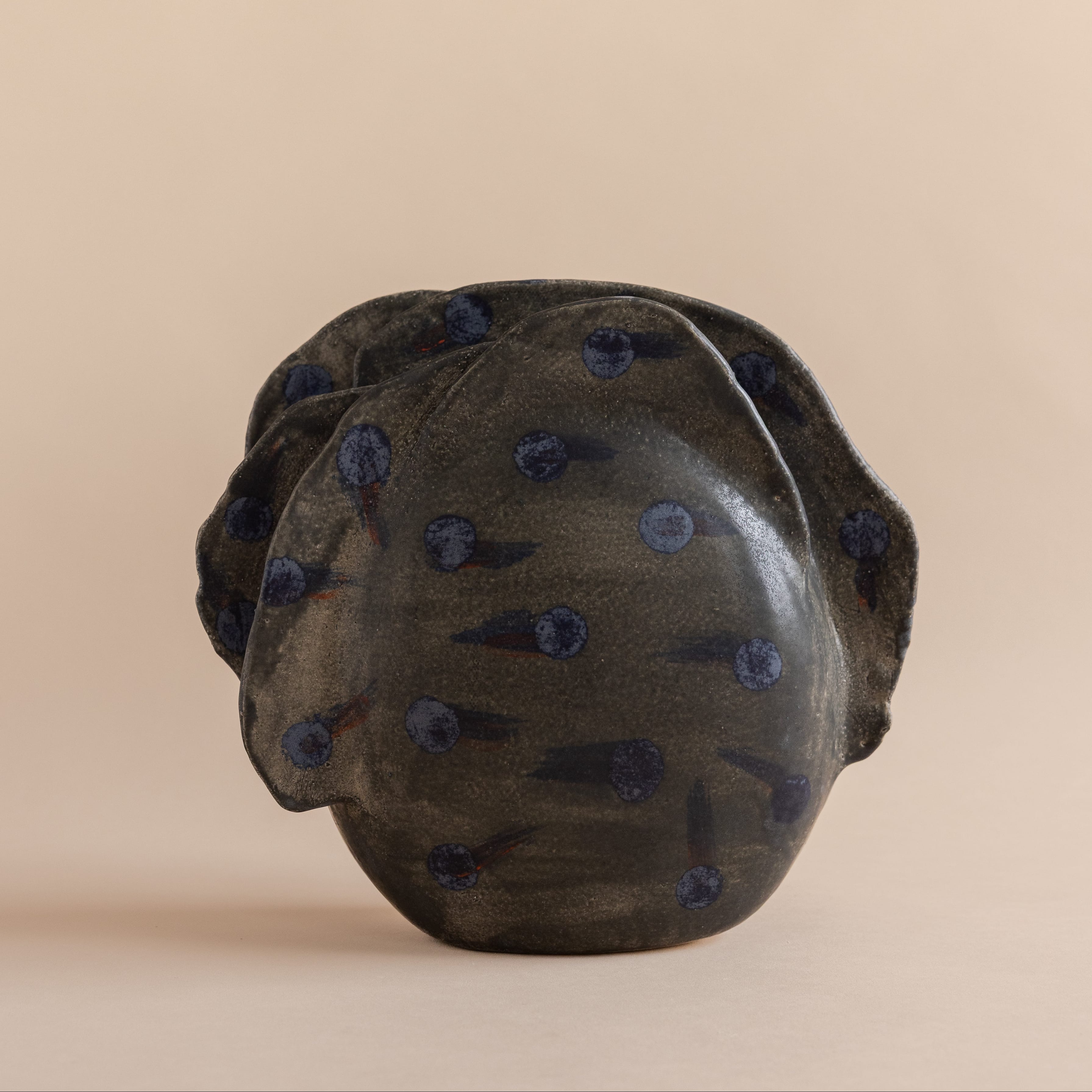 Sonata I Vase by Heyja Do
