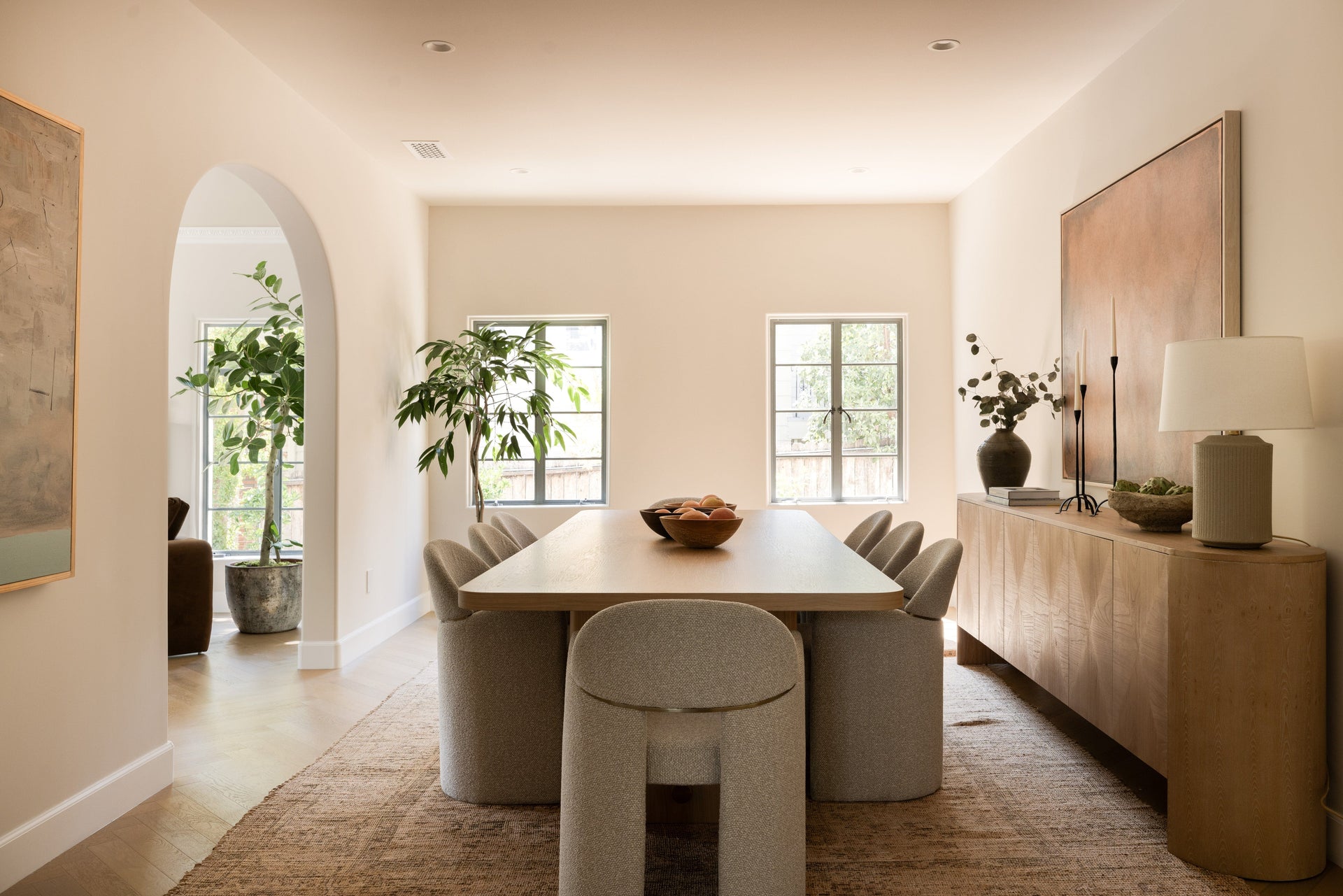 2449 N Commonwealth | Virtually Here Studios-low res-16.jpg