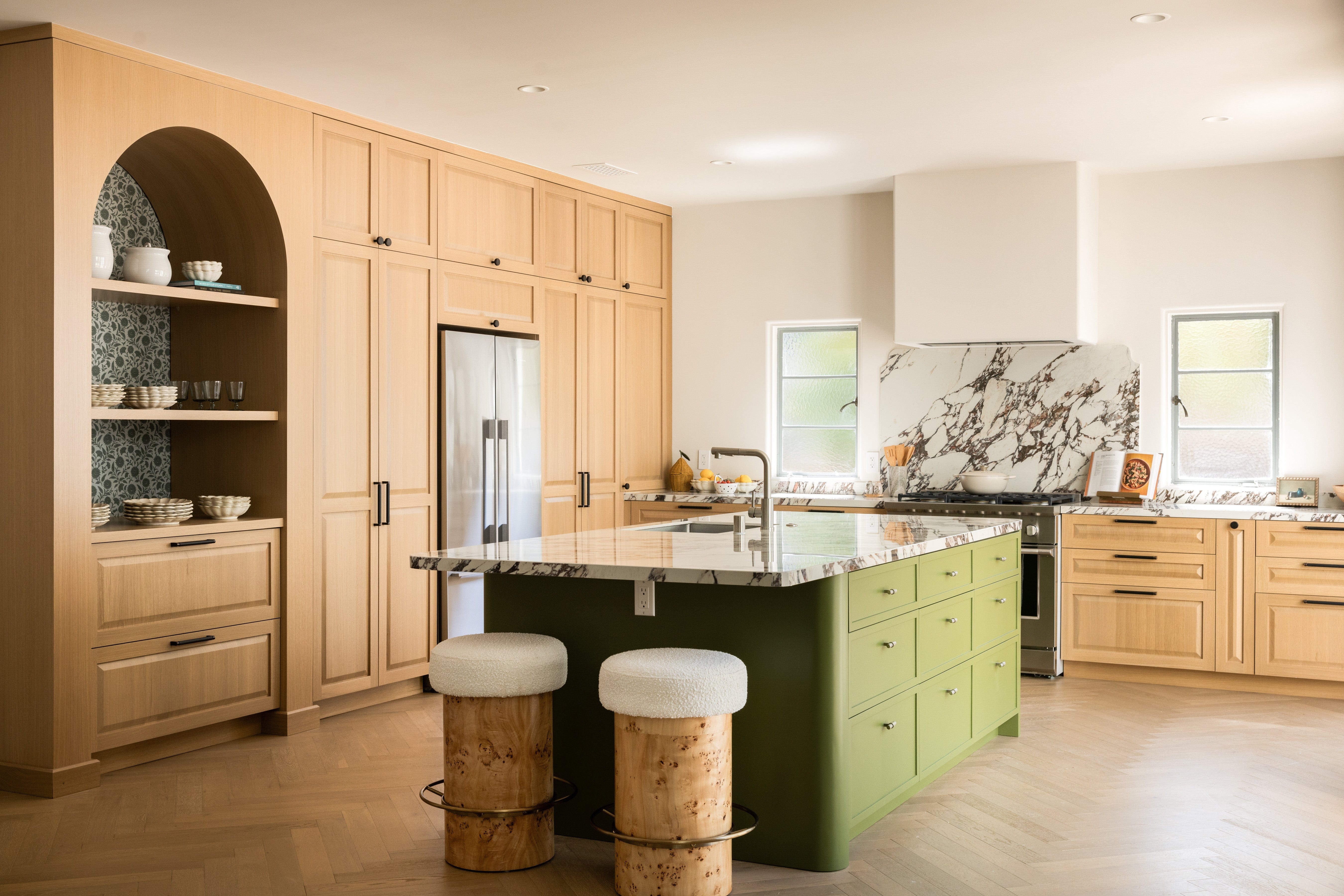 2449 N Commonwealth | Virtually Here Studios-low res-31.jpg