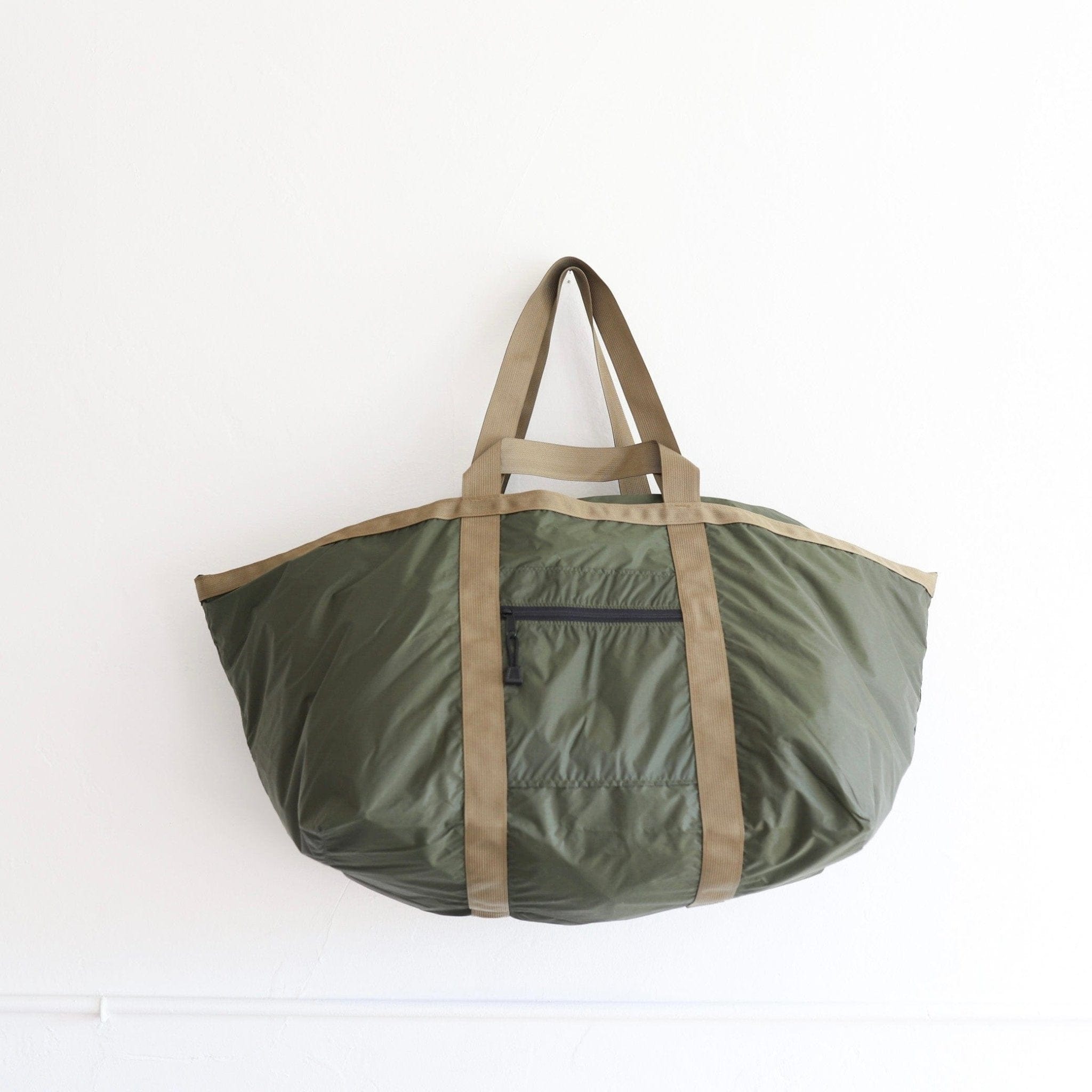 8.6.4 Bags Olive Weekender Bag