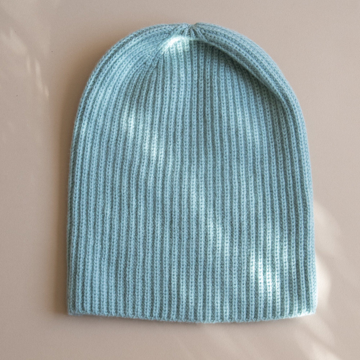 NWT Abercrombie & Fitch 100% Cashmere Ribbed Beanie in Cobalt Blue 100% Cashmere Beanie Winter Hat Navy Blue main image 3
