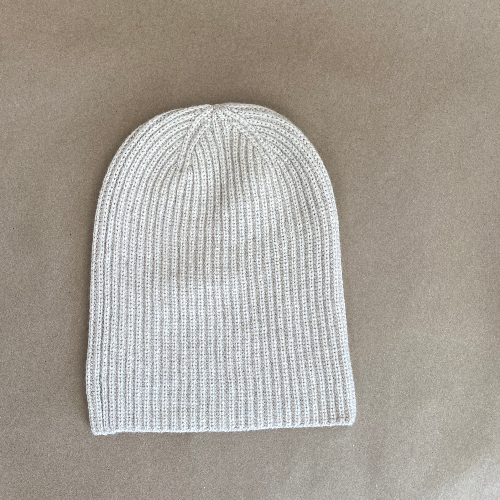 8.6.4 Hats Oatmeal Cashmere Ribbed Beanie