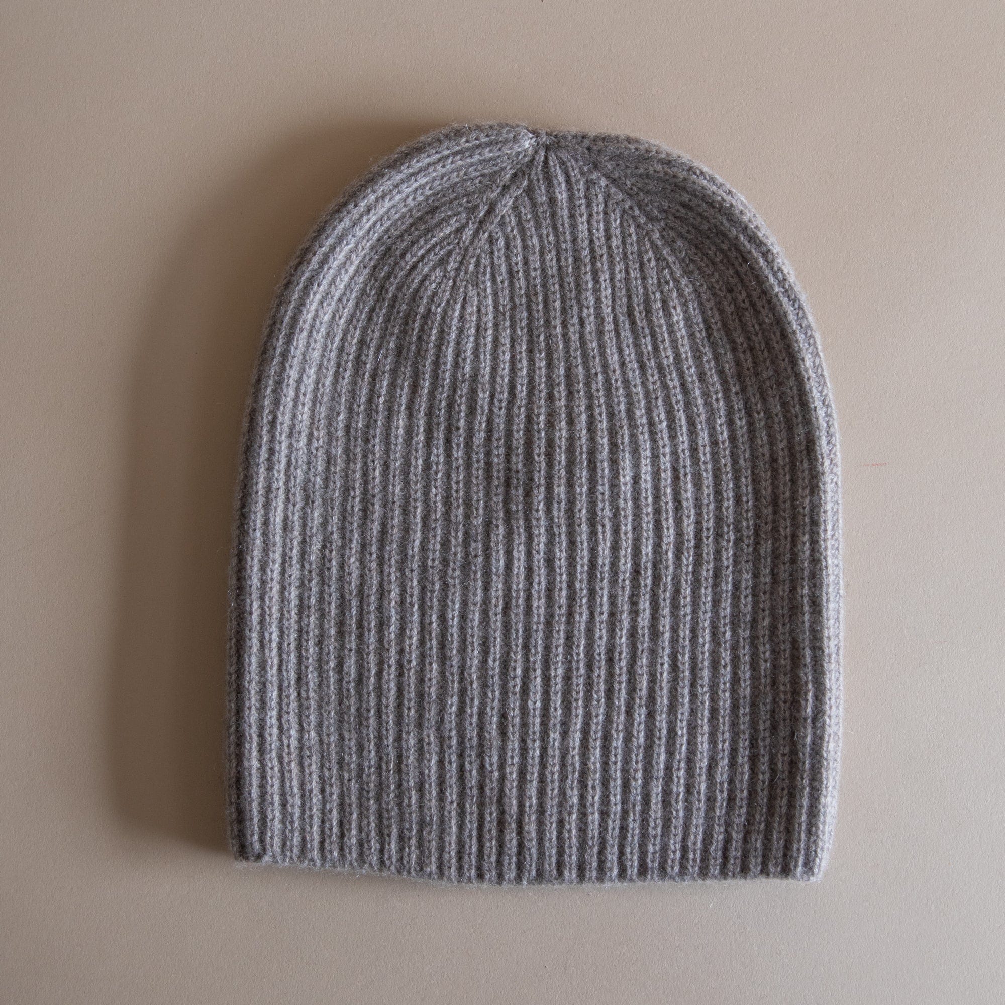 8.6.4 Hats Peppercorn Cashmere Ribbed Beanie