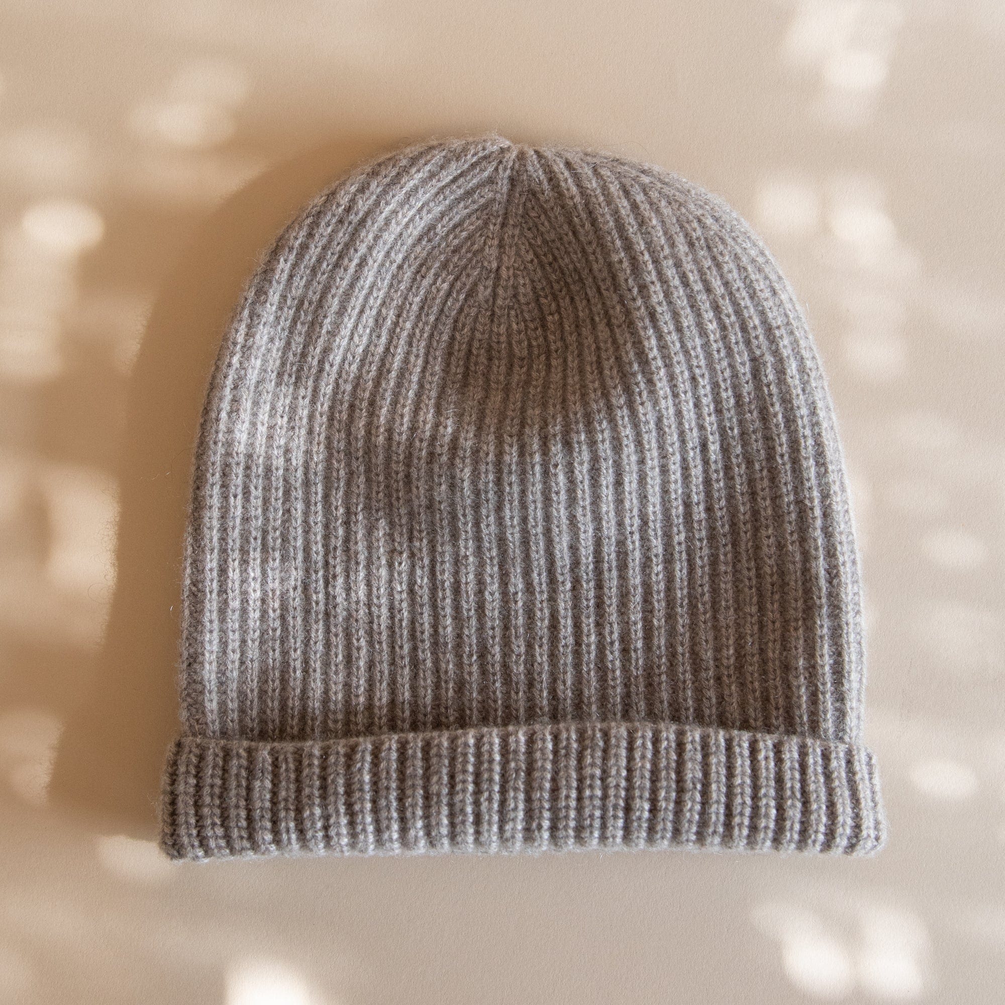 8.6.4 Hats Peppercorn Cashmere Ribbed Beanie