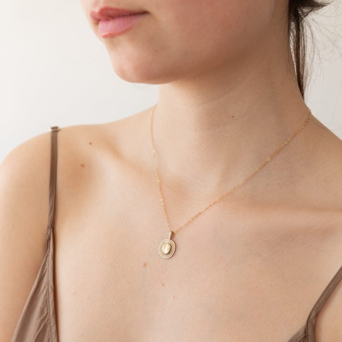 8.6.4 Necklaces Signet Necklace