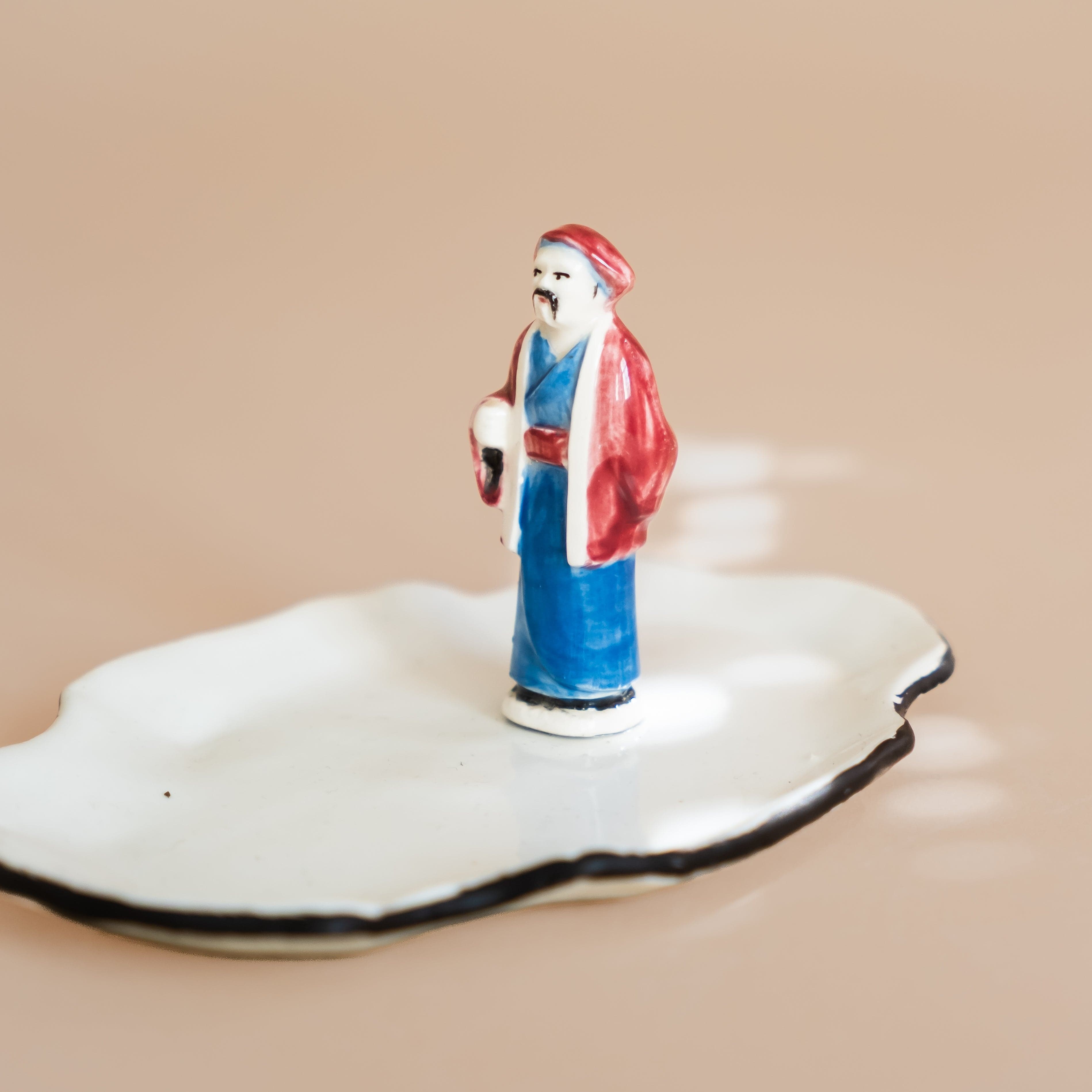 Abra Edelman Trays + Catchalls 005 Figurine Dishes by Abra Edelman