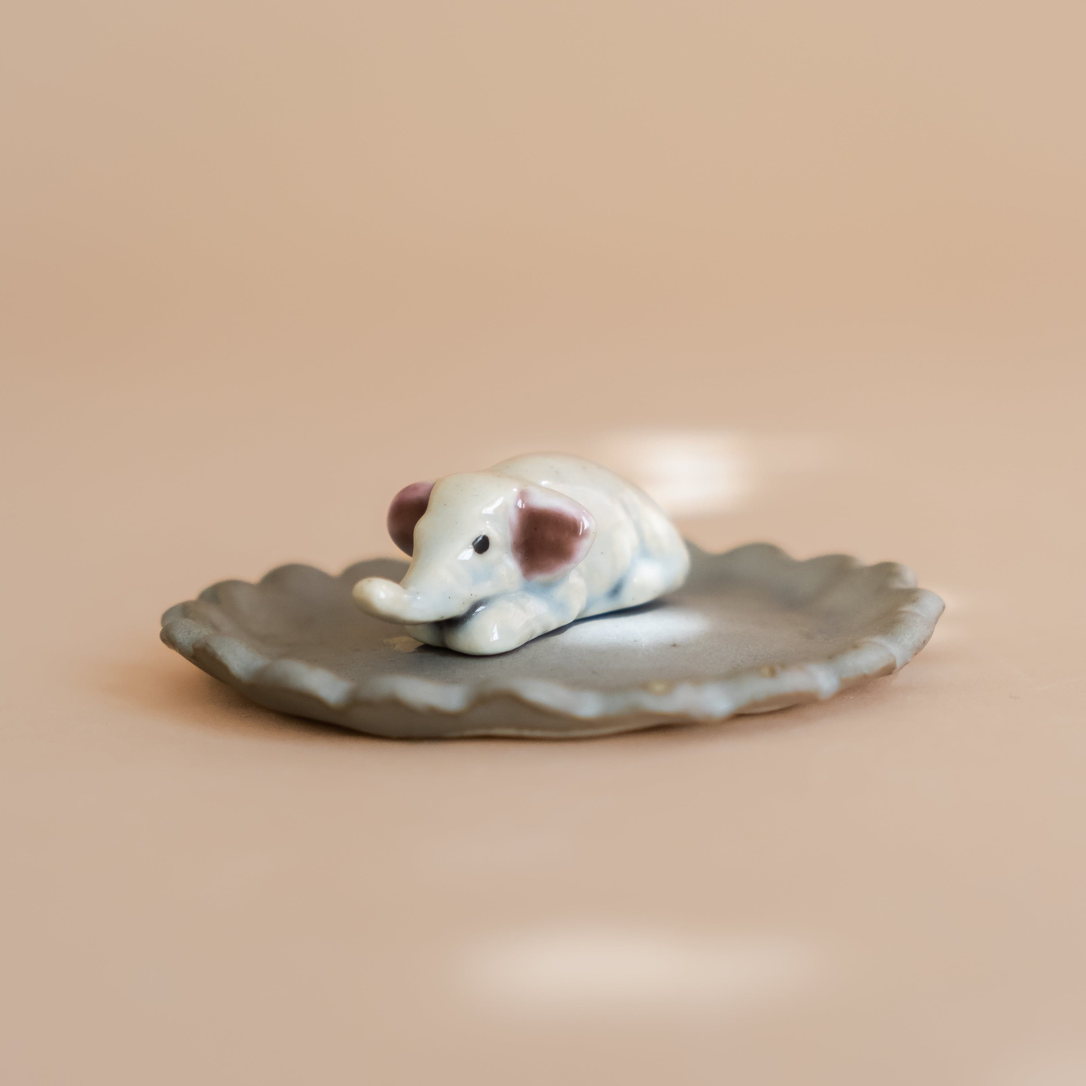 Abra Edelman Trays + Catchalls 007 Figurine Dishes by Abra Edelman