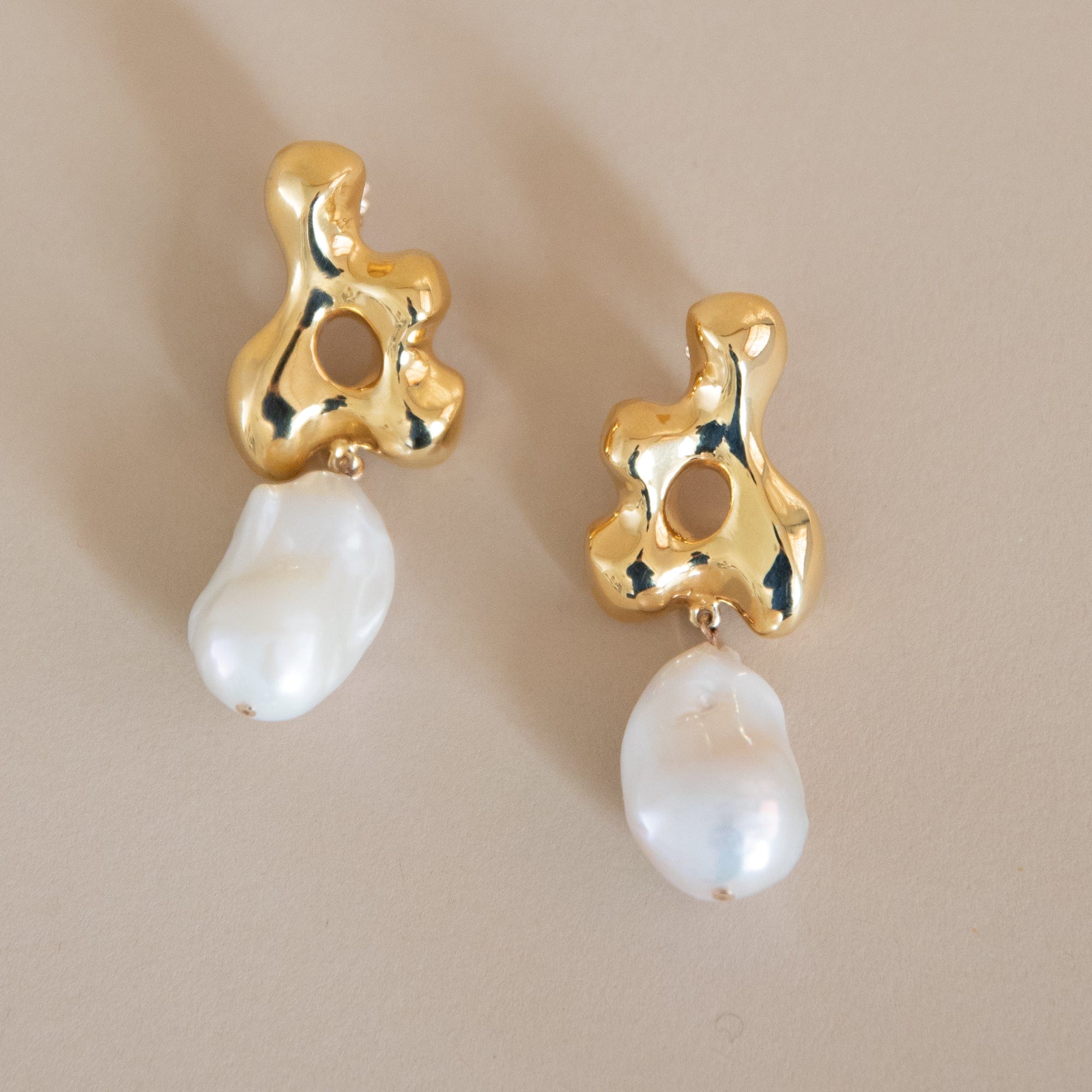 Agmes Earrings Baroque Bodmer Earrings