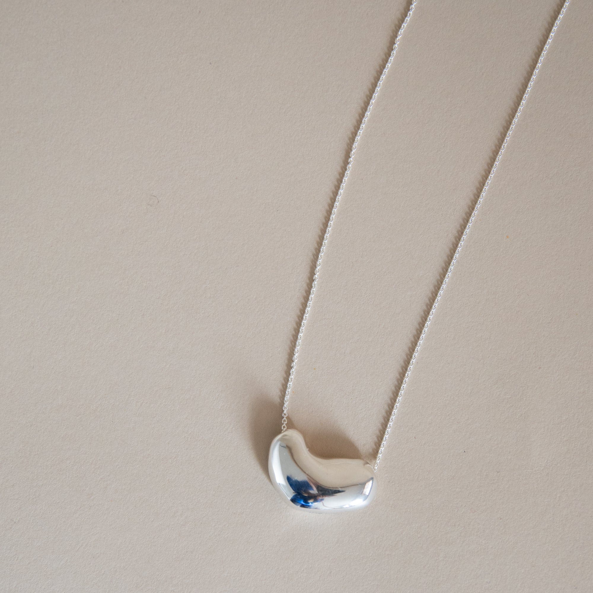 Agmes Necklaces Silver Small Sculpted Heart Pendant by Agmes