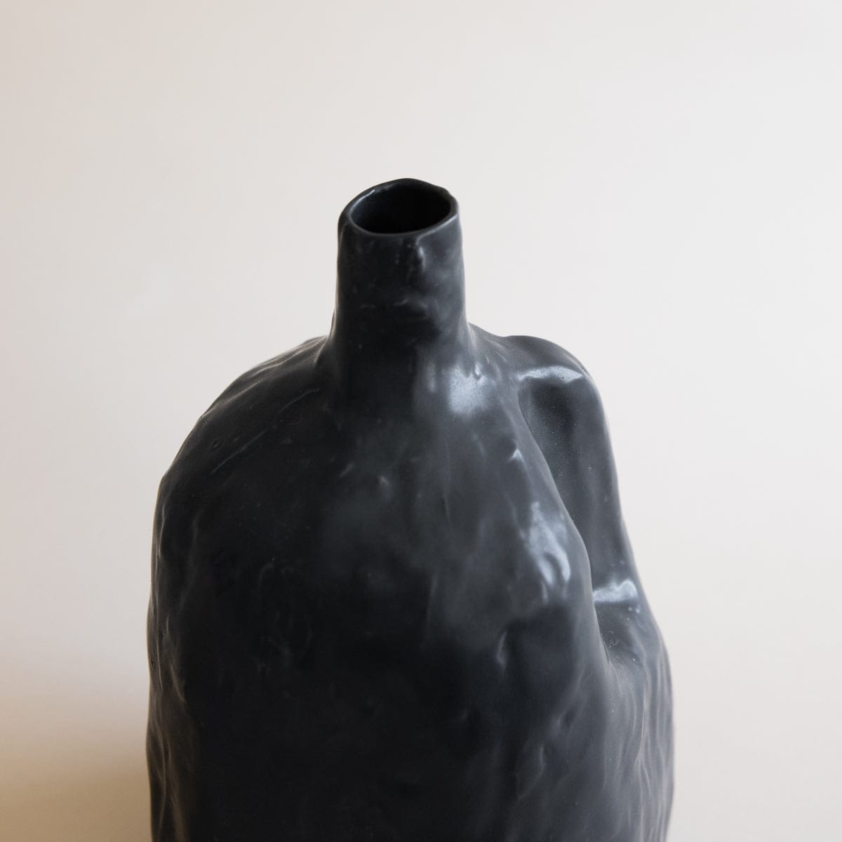 Atelier Lips Statement Piece Jug Vase in Black