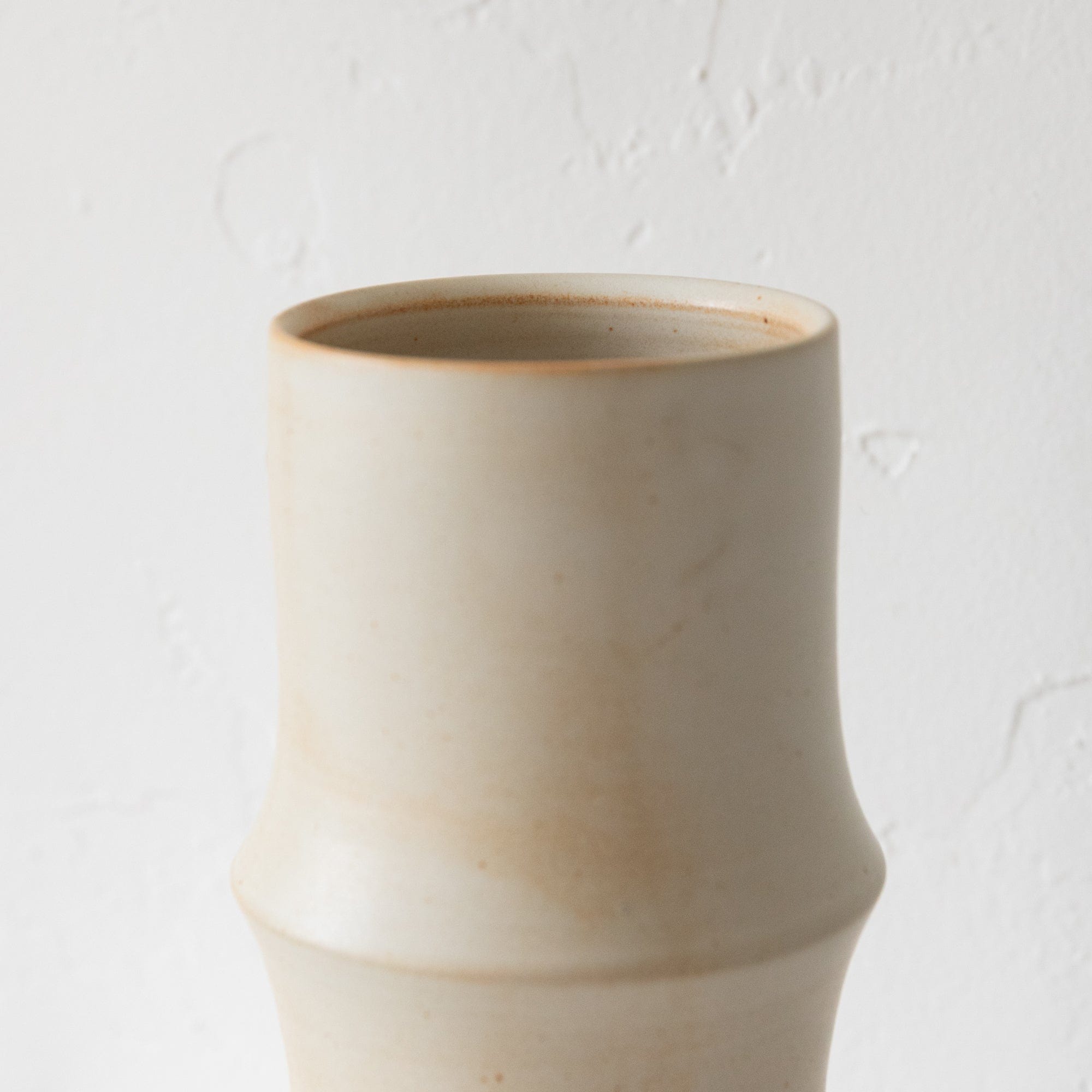 BD Pottery Everyday Ridge Vase