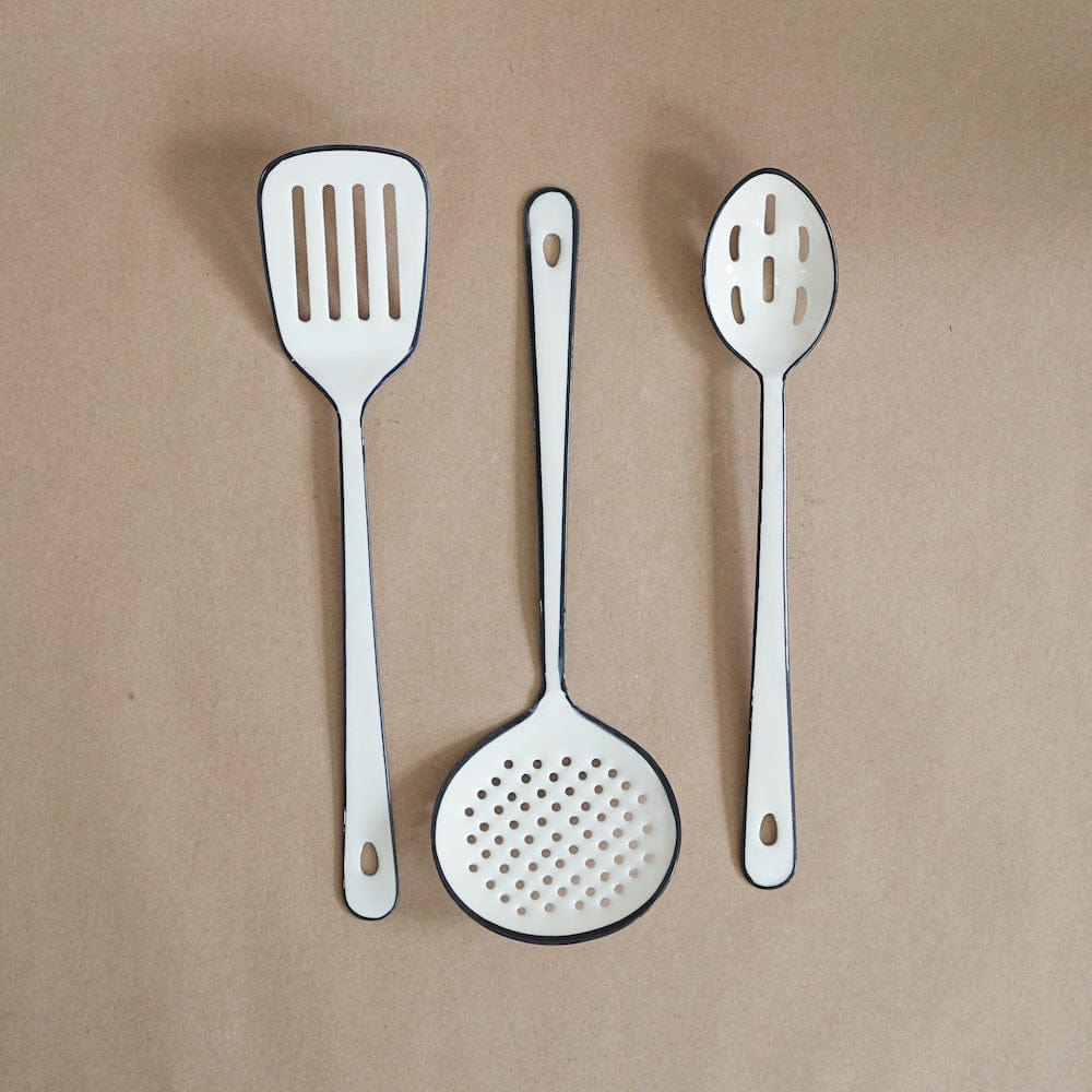 BE HOME Cooking + Utensils Spatula in Enamel