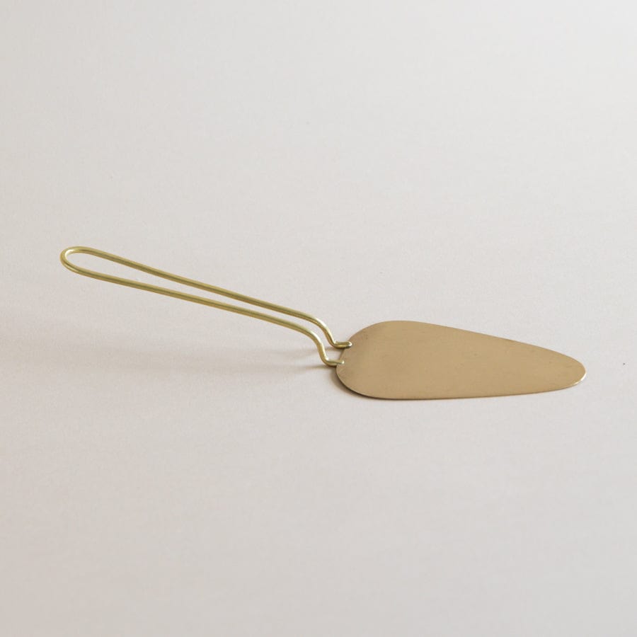 Cake Server in Brass - +COOP