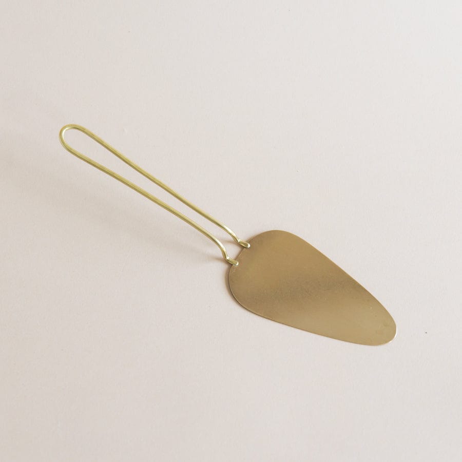 Cake Server in Brass - +COOP