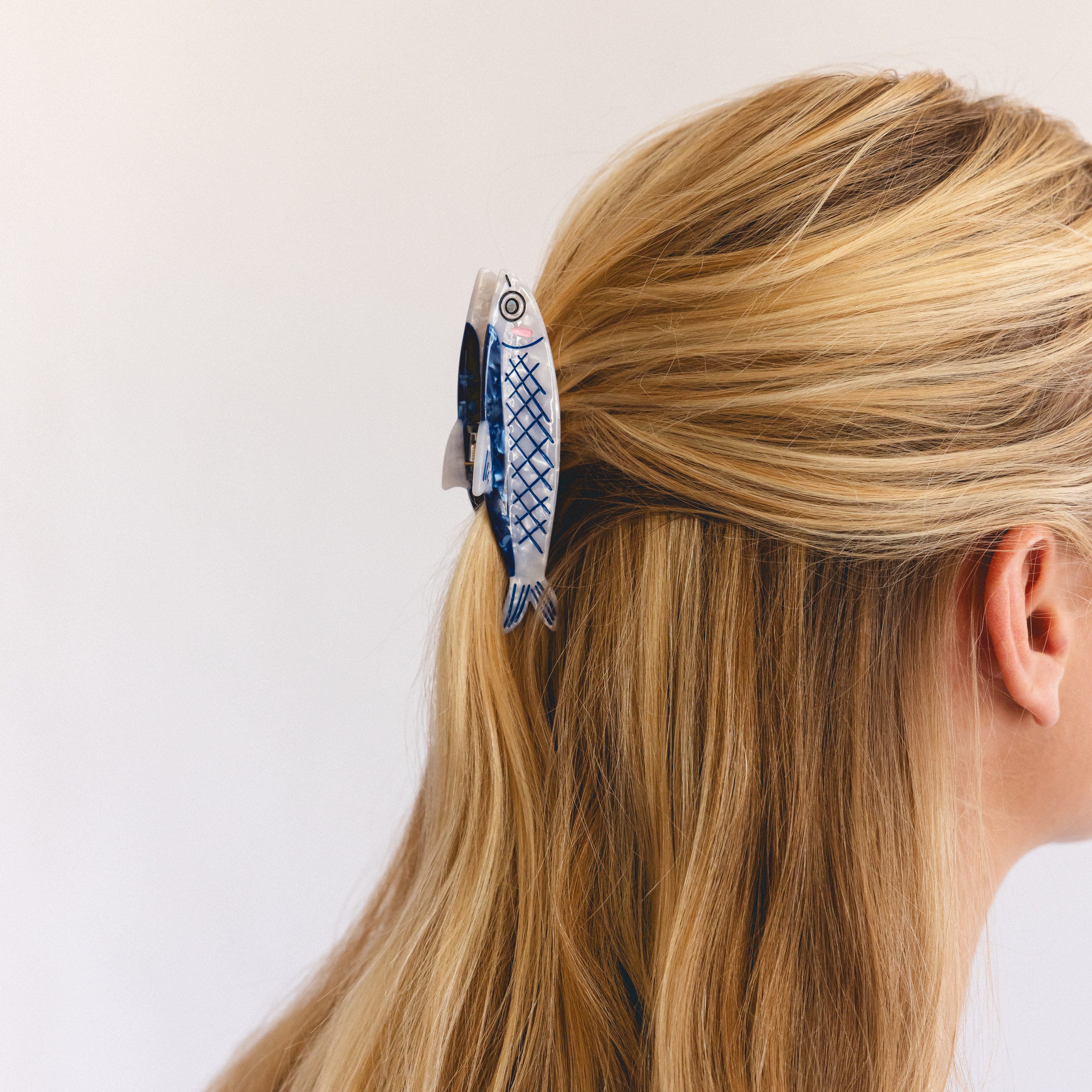 Carolyn Suzuki Hair Fish Hair Clip
