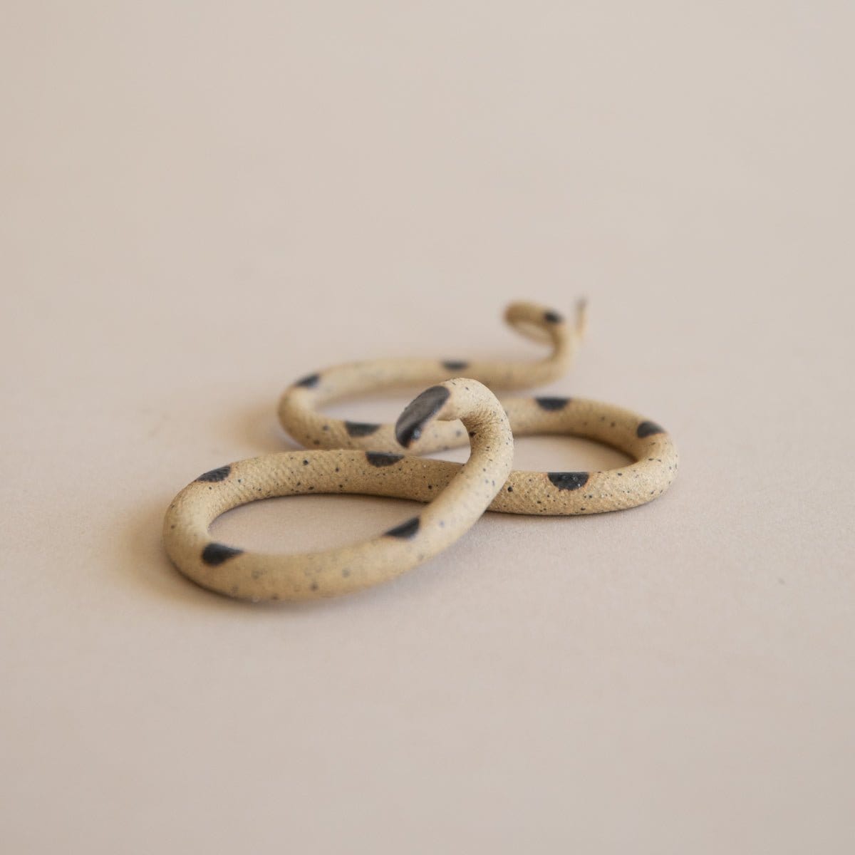 Carter and Rose Objects Tabletop Snake