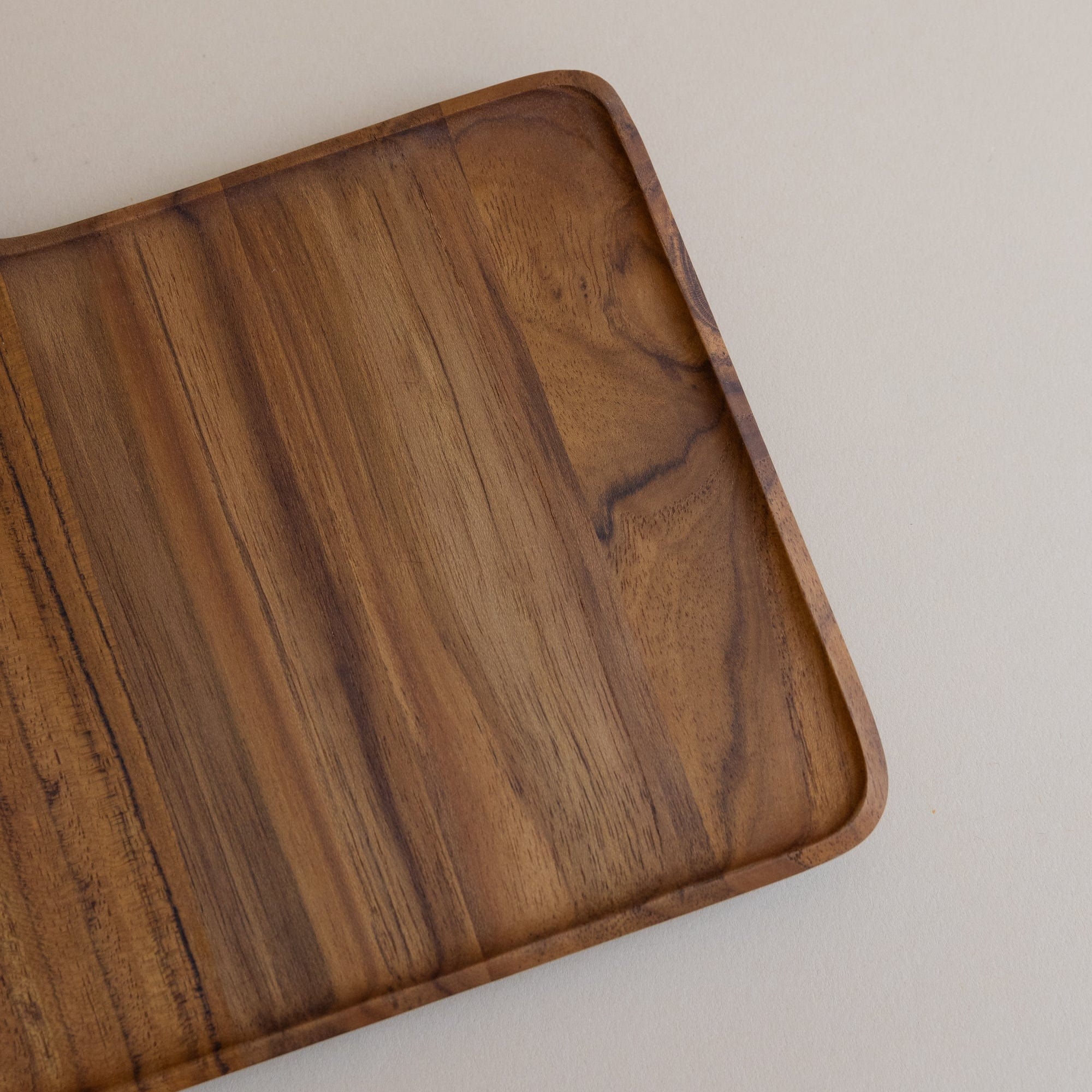 Chabatree Boards Blanche Serving Tray in Teak