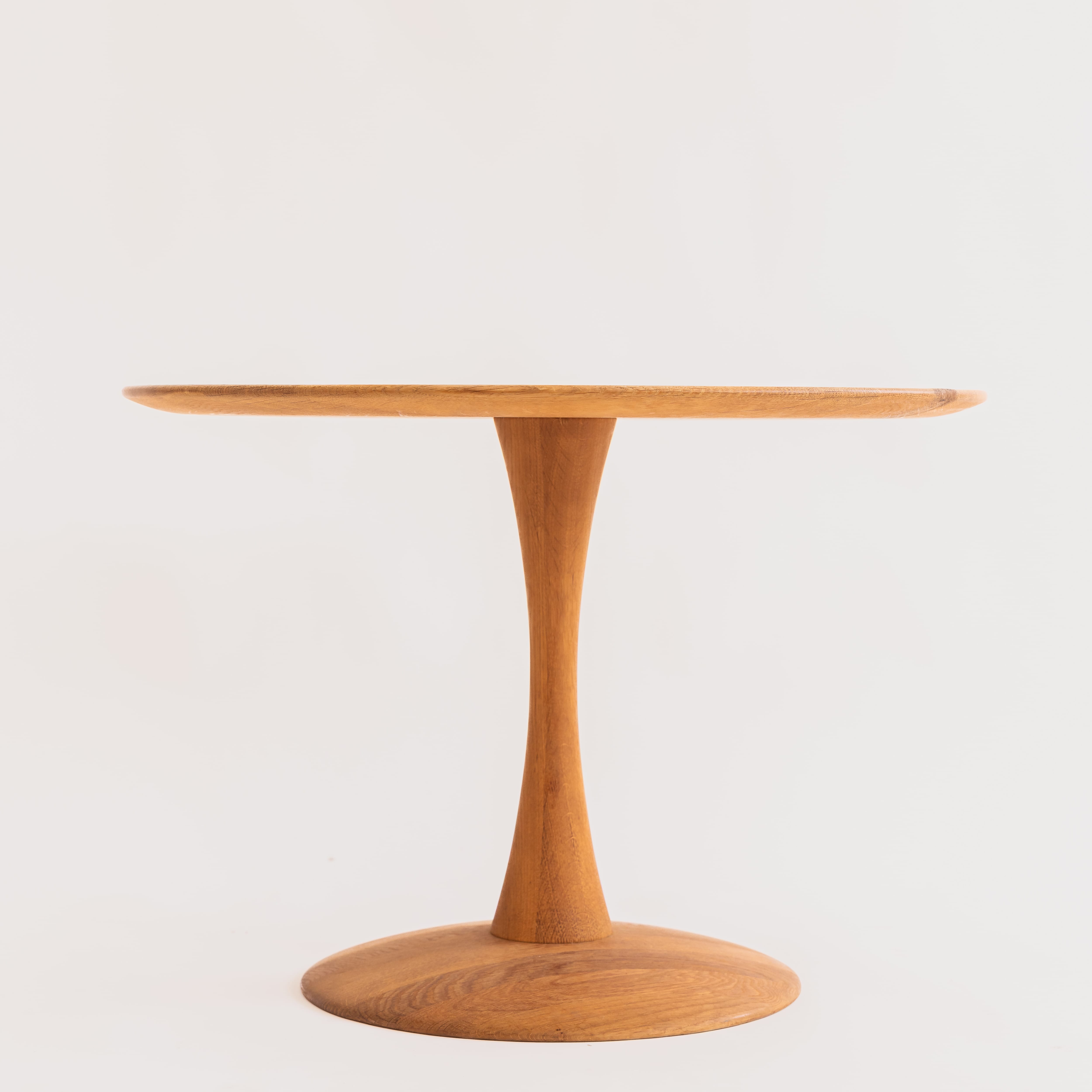 +COOP Vintage Tables Vintage Tulip Oak Side Table