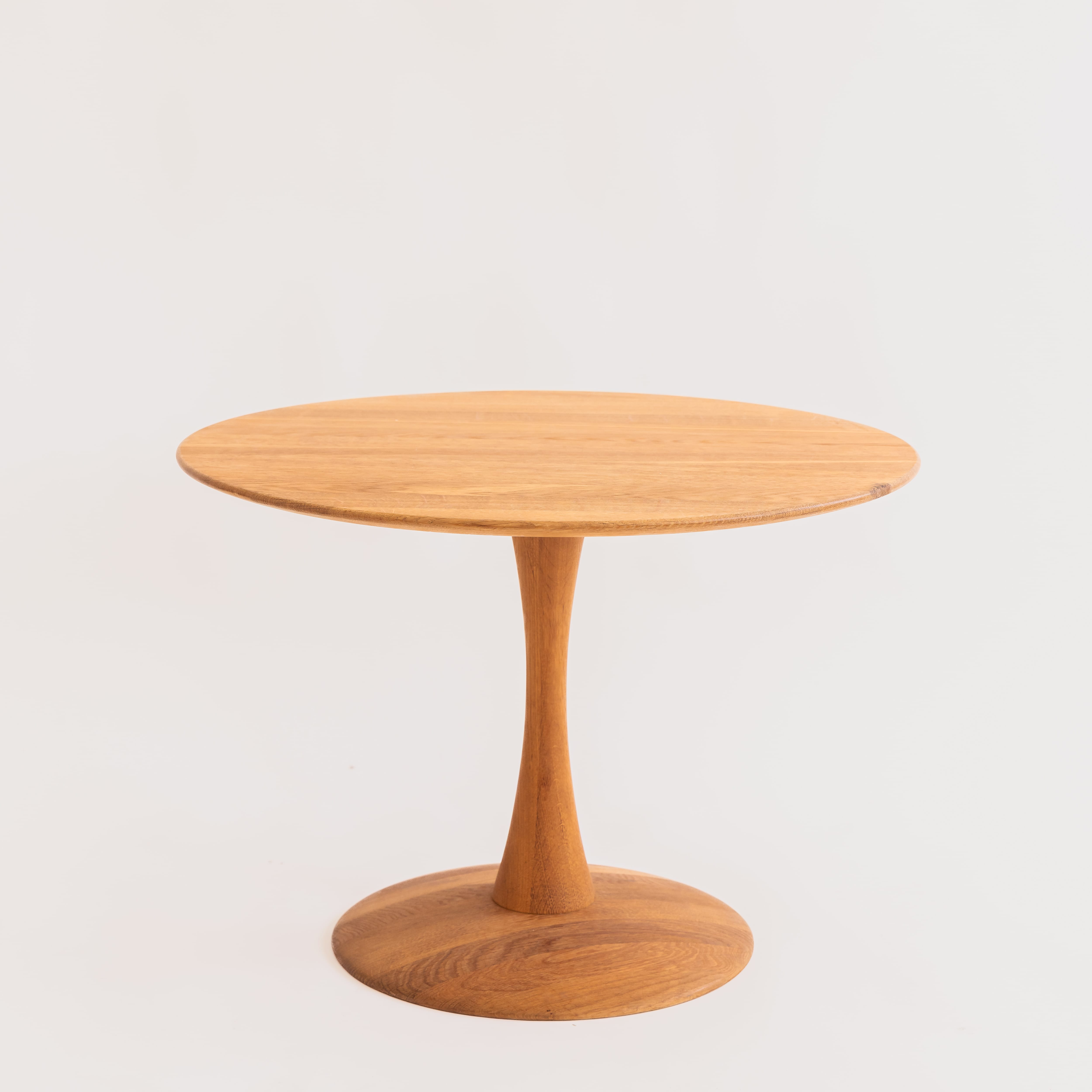 +COOP Vintage Tables Vintage Tulip Oak Side Table