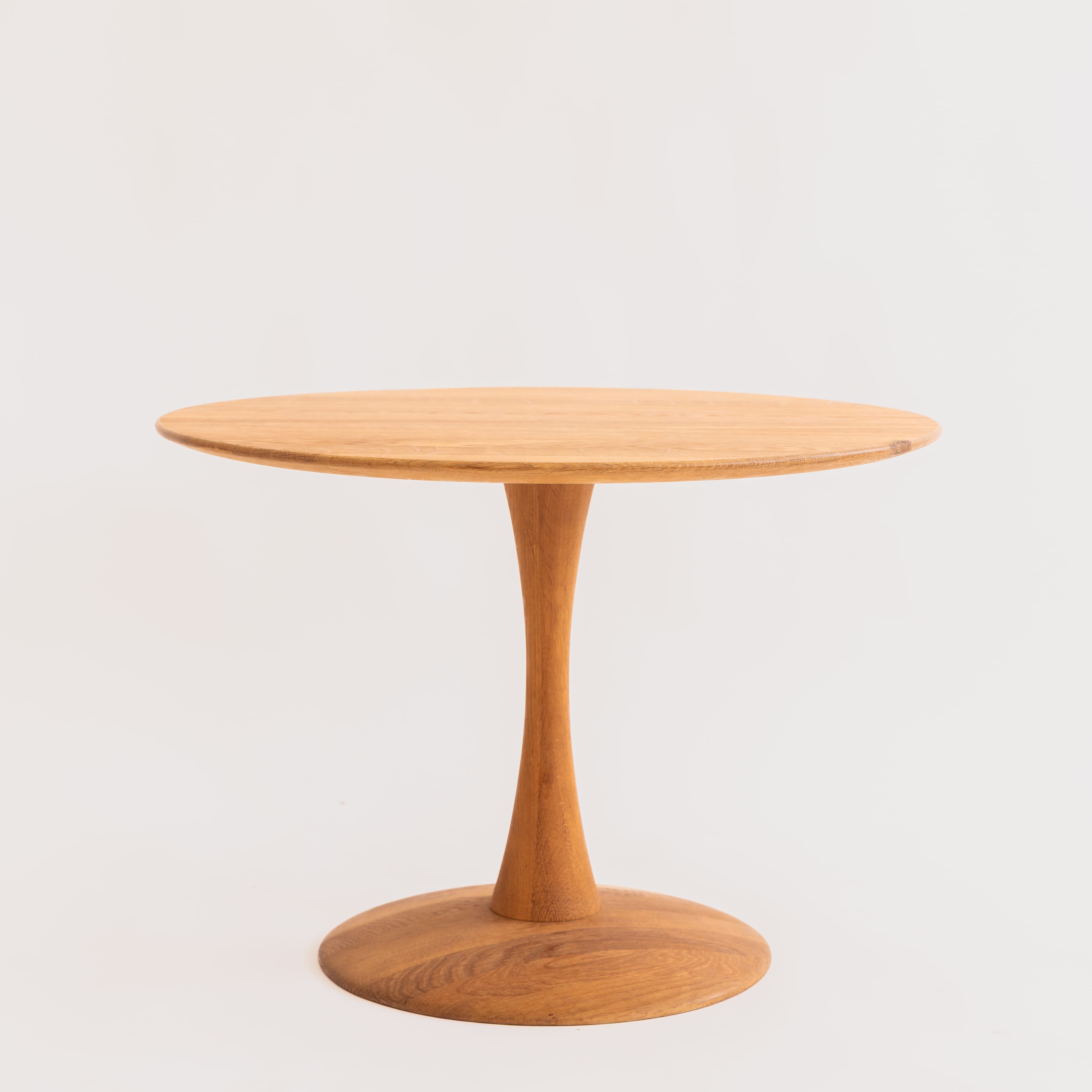 +COOP Vintage Tables Vintage Tulip Oak Side Table