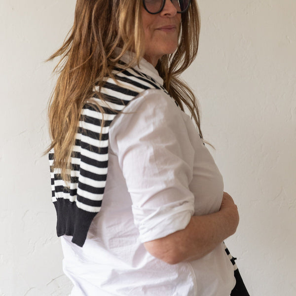 dear-scarves-striped-shoulder-