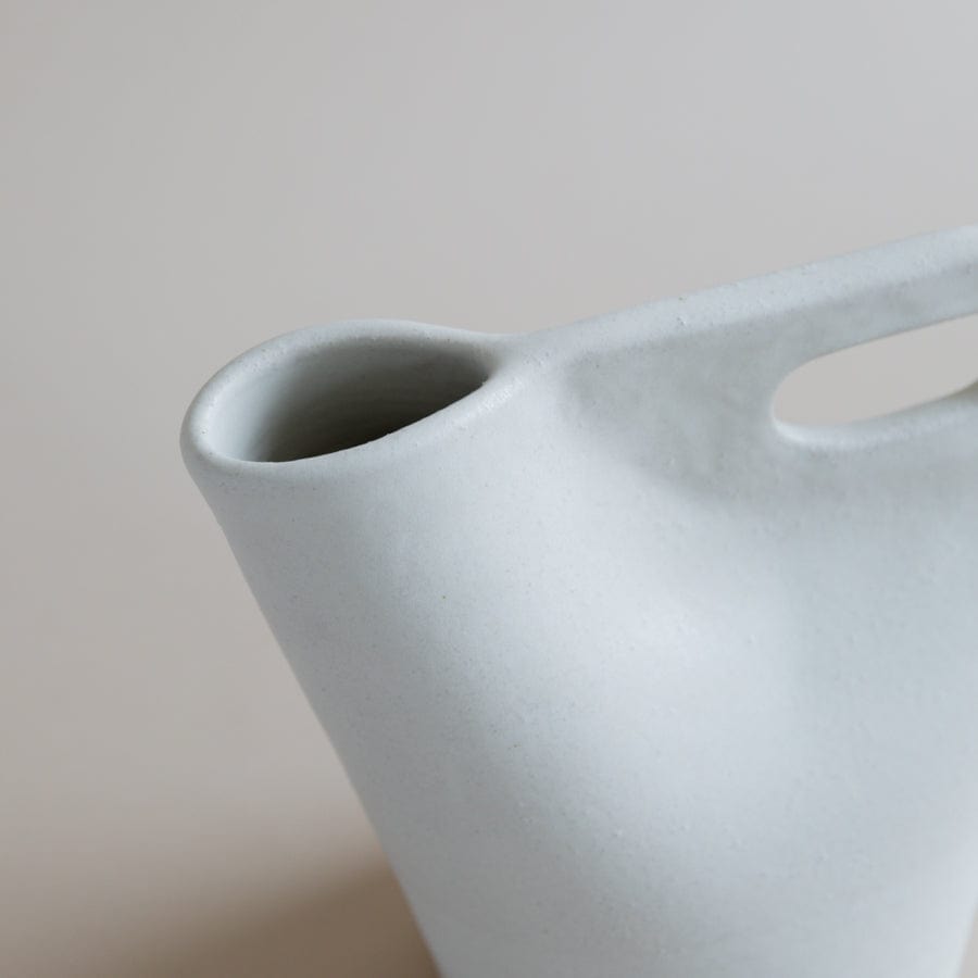 dumae Drinkware Stoneware Pitcher