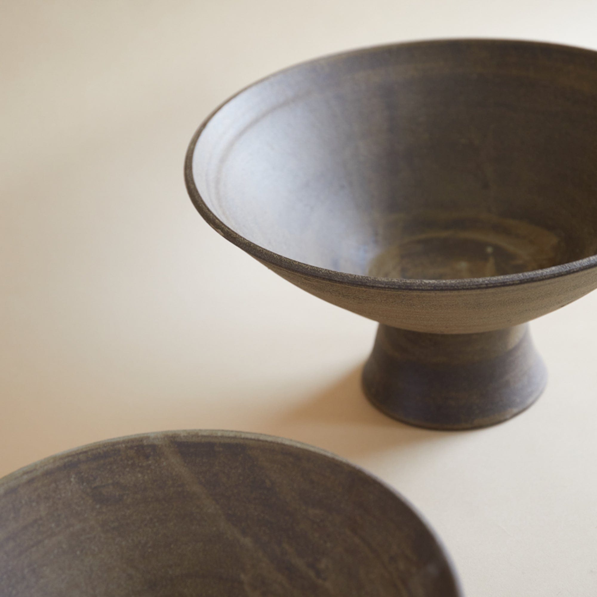 dumae Trays + Catchalls Footed Bowl