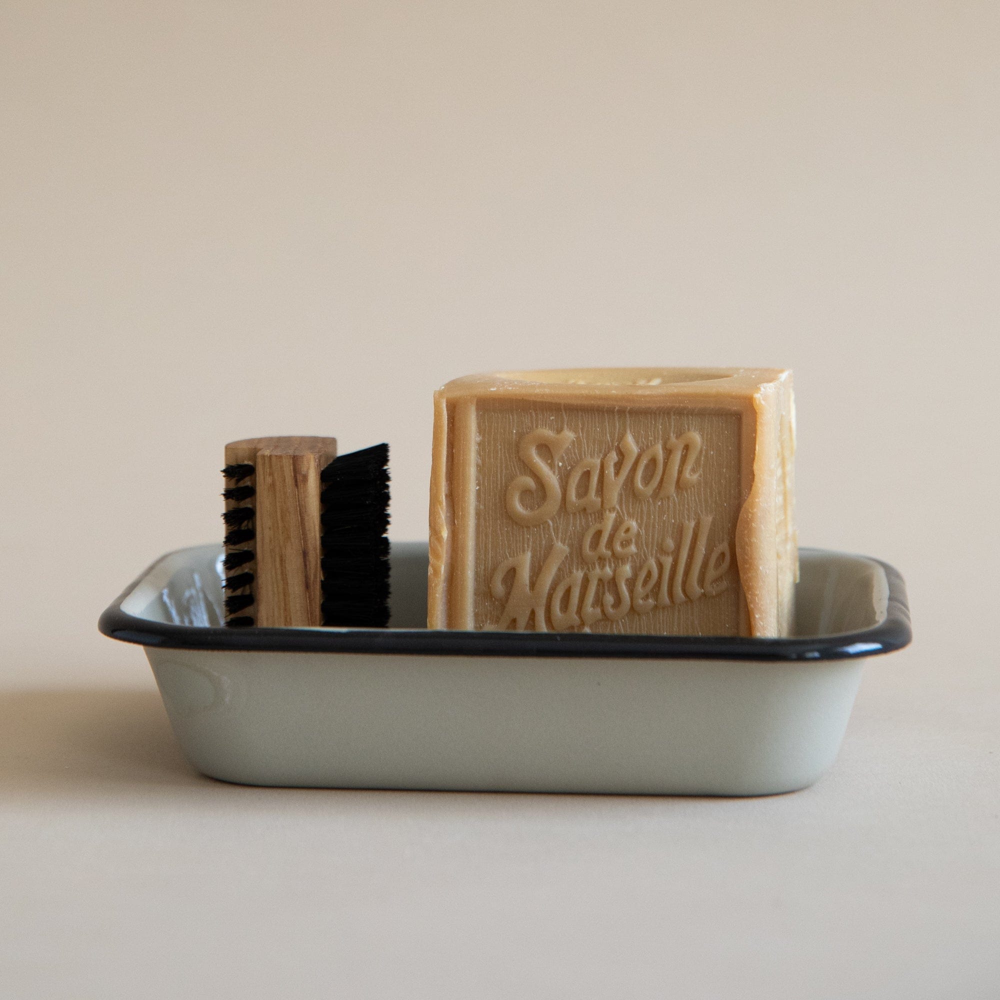 Earth & Nest Bath Accessories Enamel Soap Dish