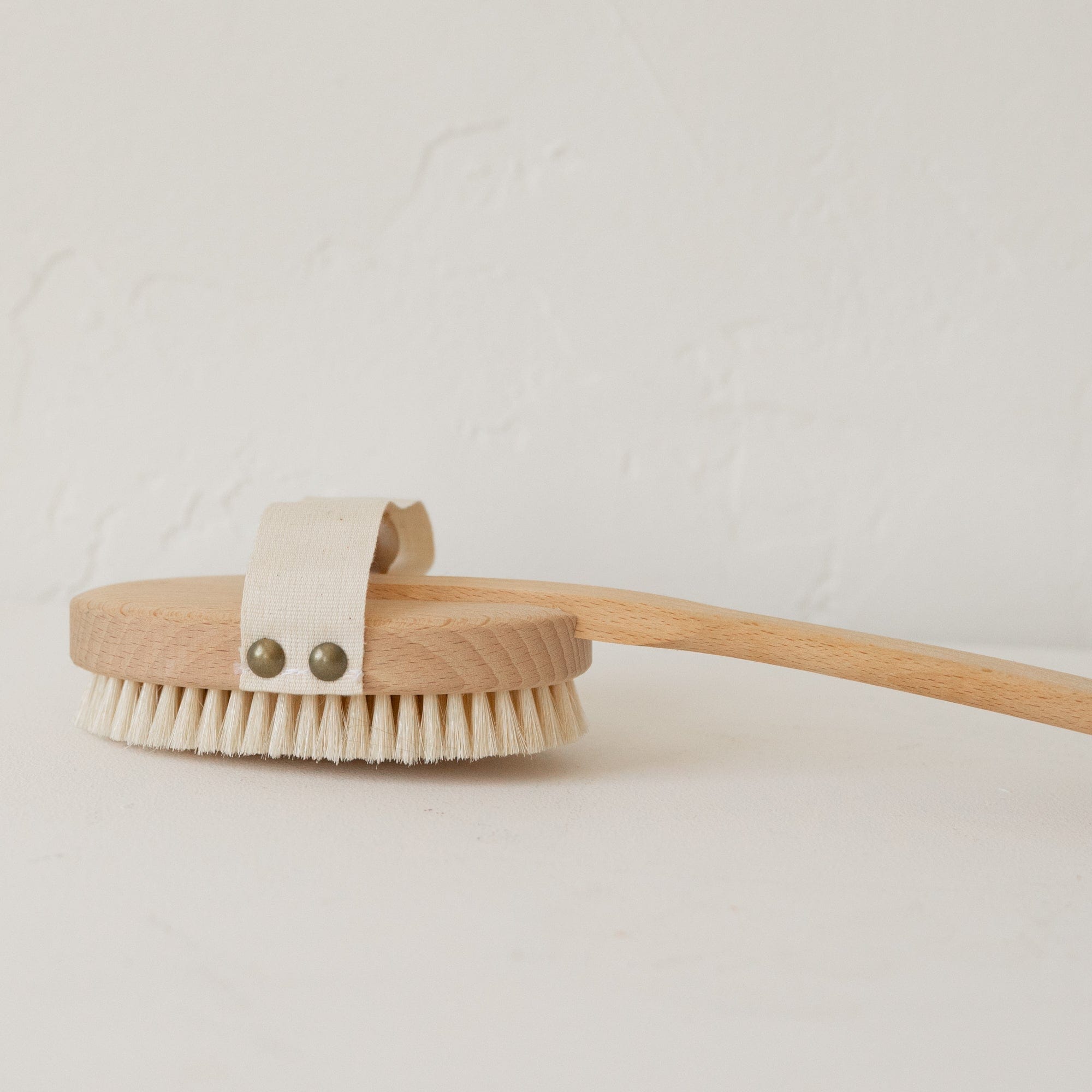 Earth & Nest Bath + Body Bath Brush