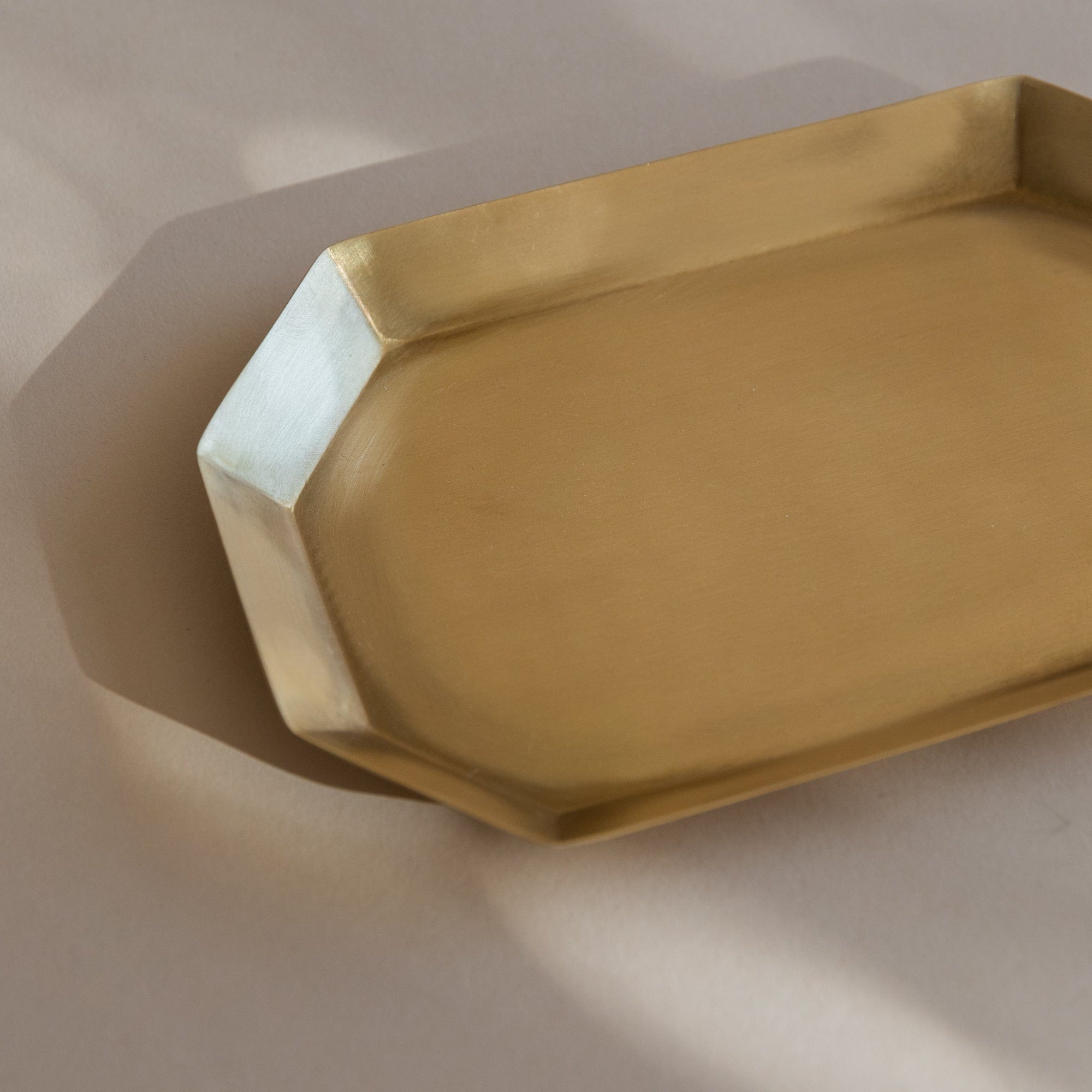 FOG LINEN Trays + Catchalls Octagonal Plate in Brass