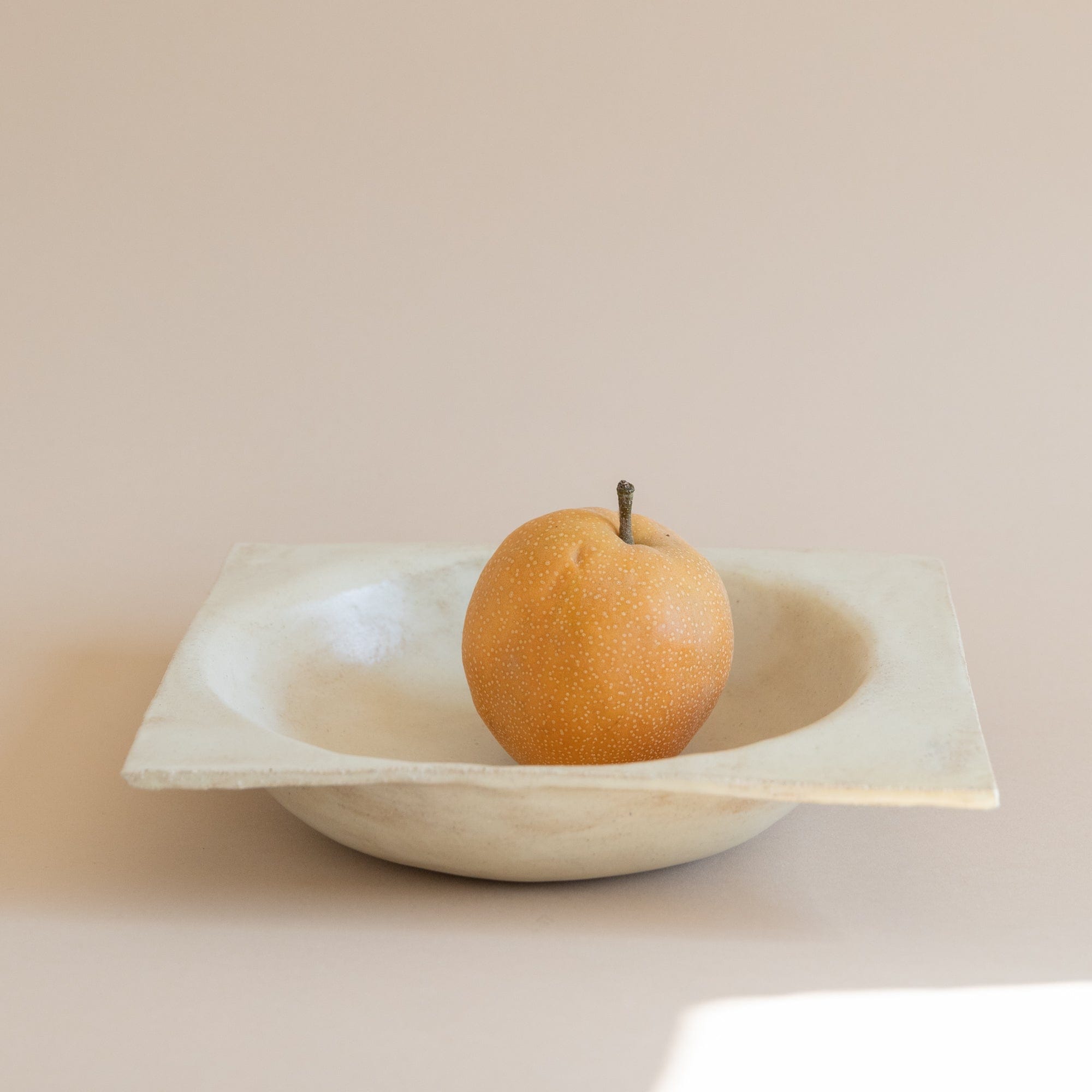 Heyja Do Serveware Crack Bowl in Blanc by Heyja Do