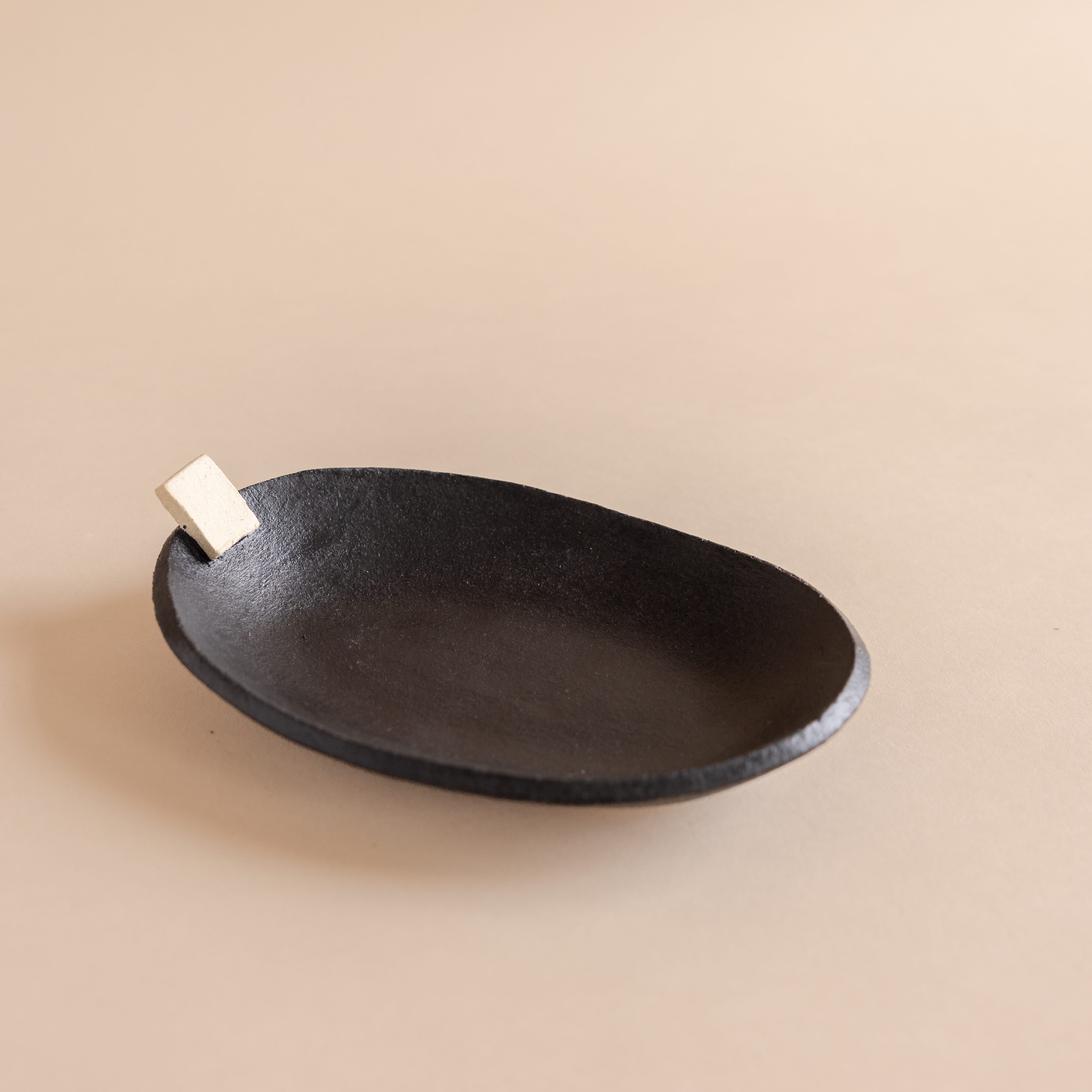 Heyja Do Trays + Catchalls Oval / Medium Noir Square Tab Dish by Heyja Do