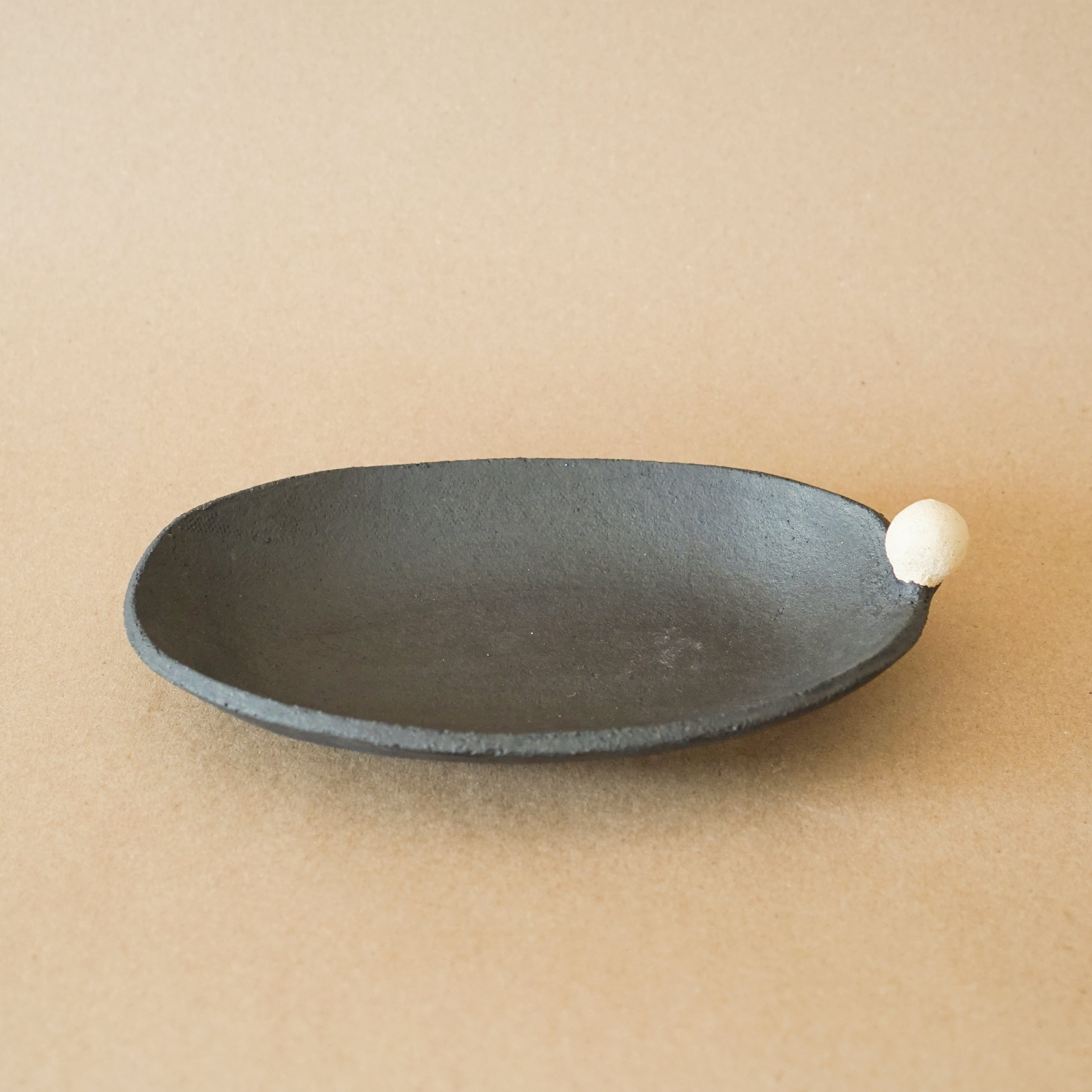 Heyja Do Trays + Catchalls Oval / Small Noir Dot Plate by Heyja Do