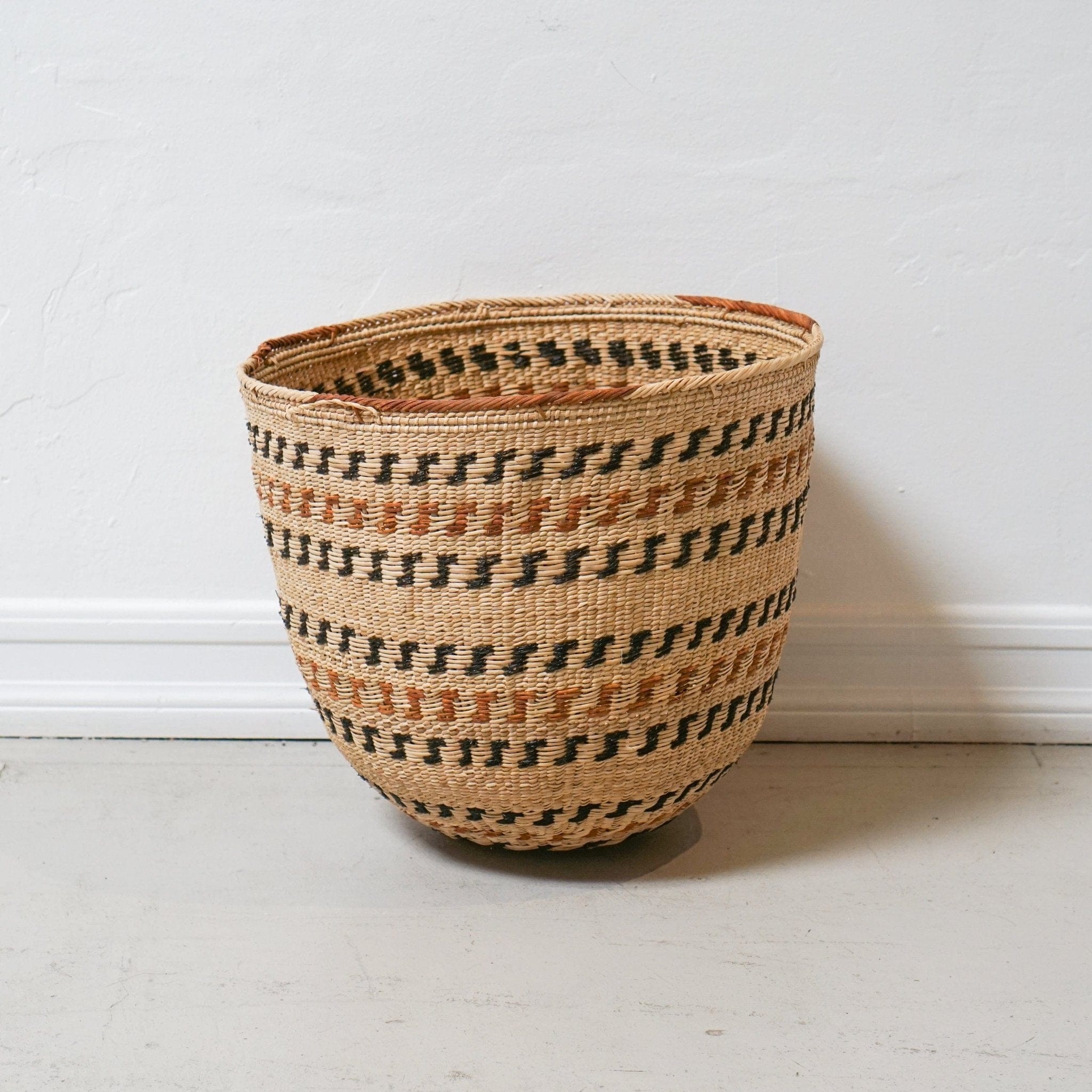 INCAUSA Baskets Wii Basket With Yanomami Painting