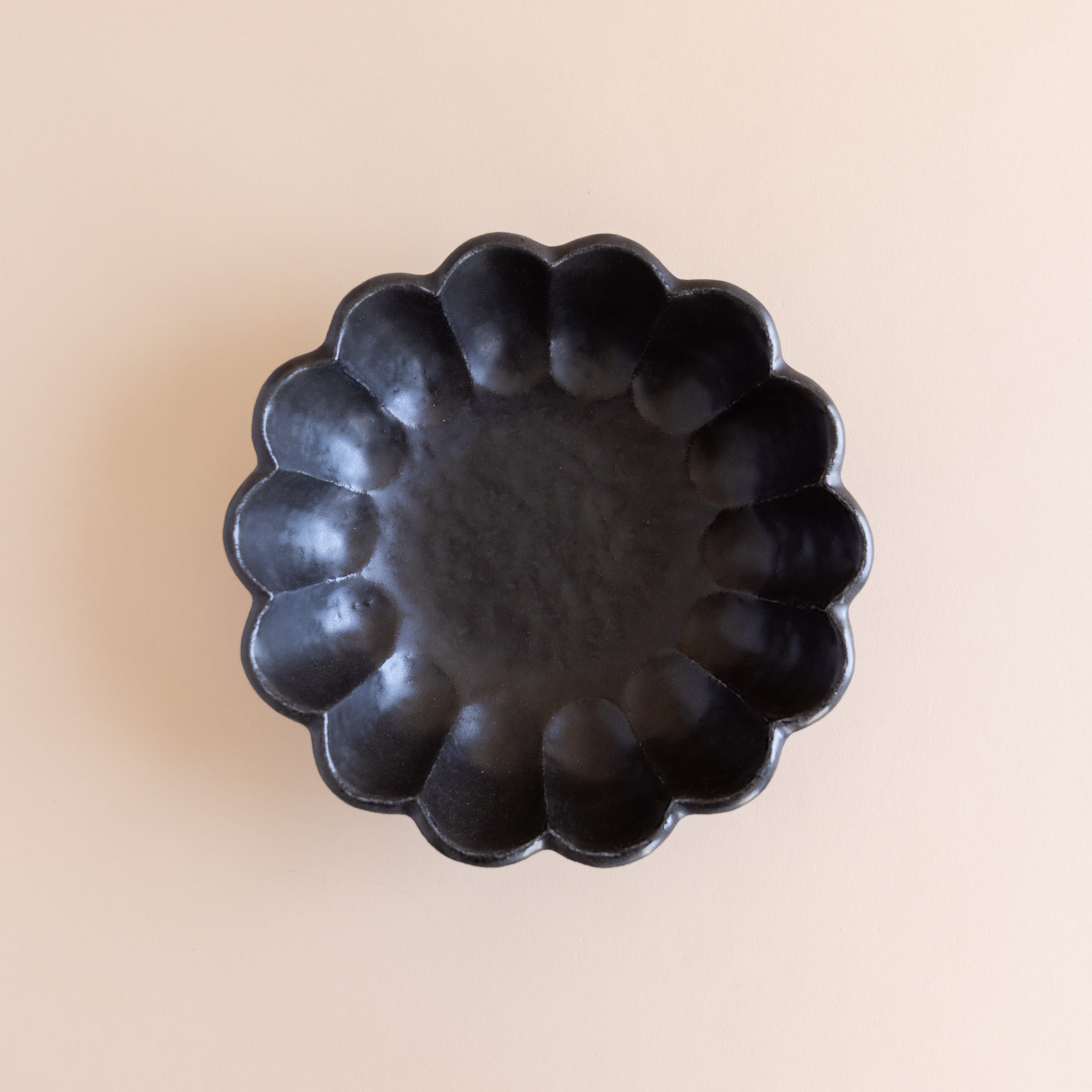 Kanesho Toki Dinnerware Black / 8.5" Rinka Bowls