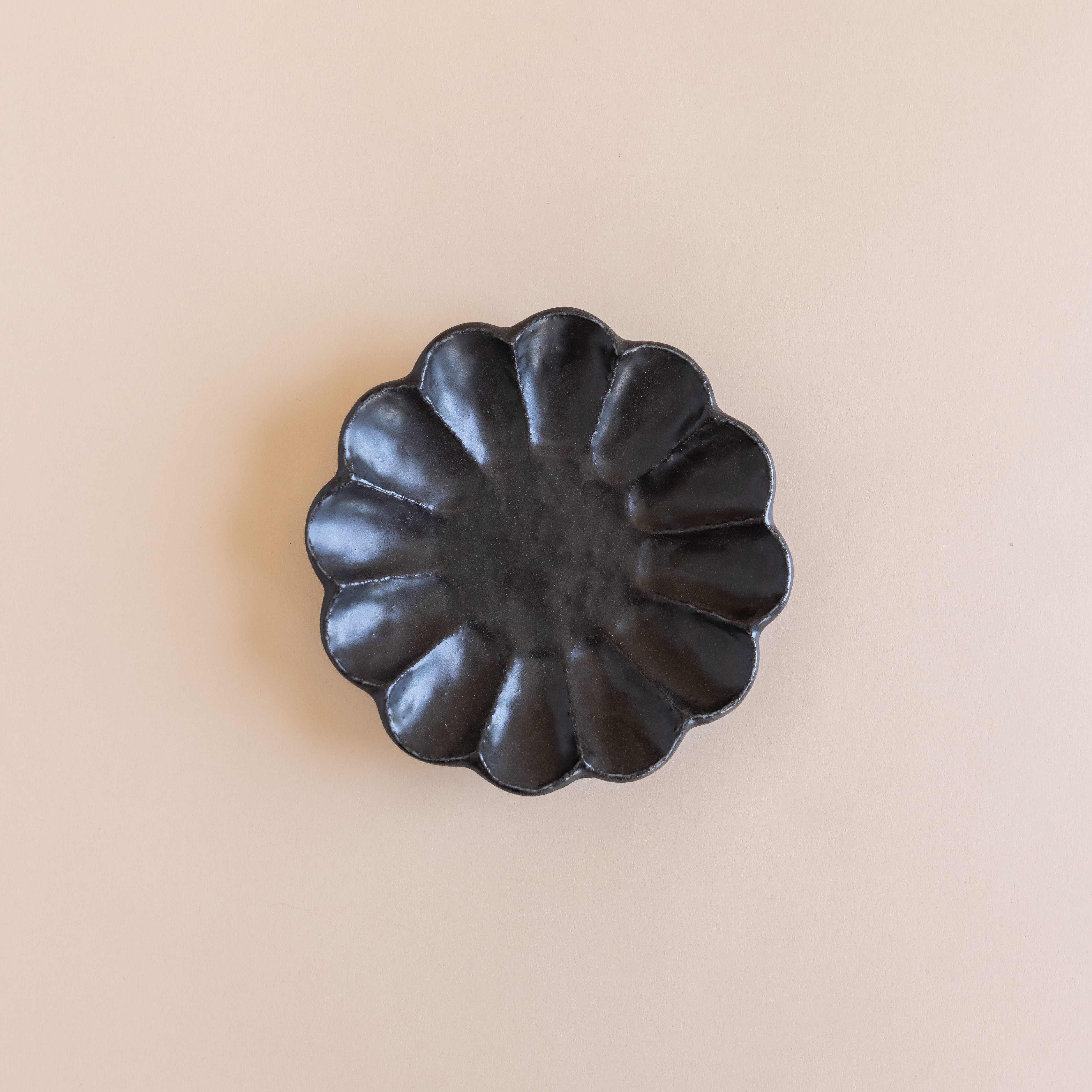 Kanesho Toki Dinnerware Black / Appetizer - 6.25" Rinka Plates