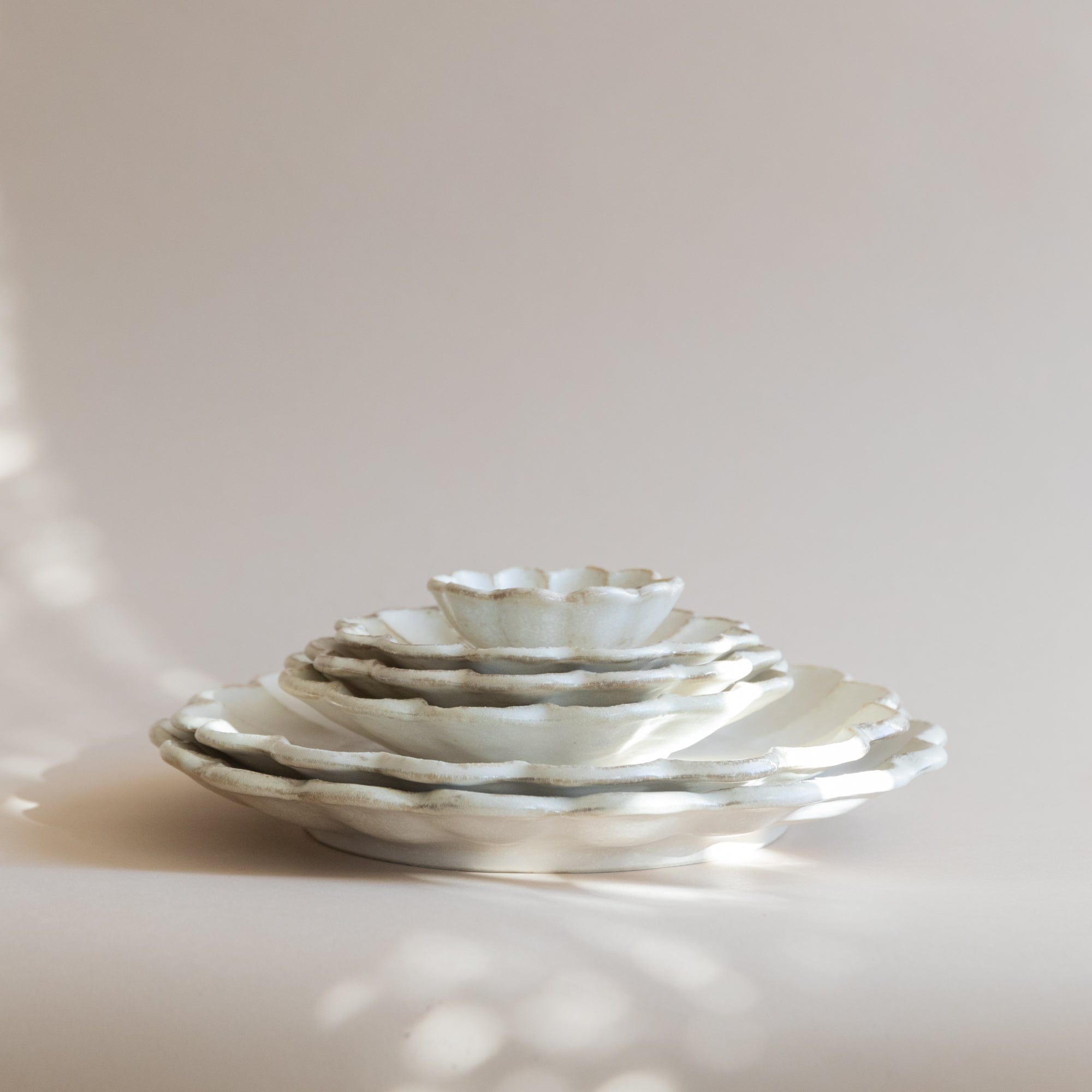 Kanesho Toki Dinnerware Rinka Plates in White