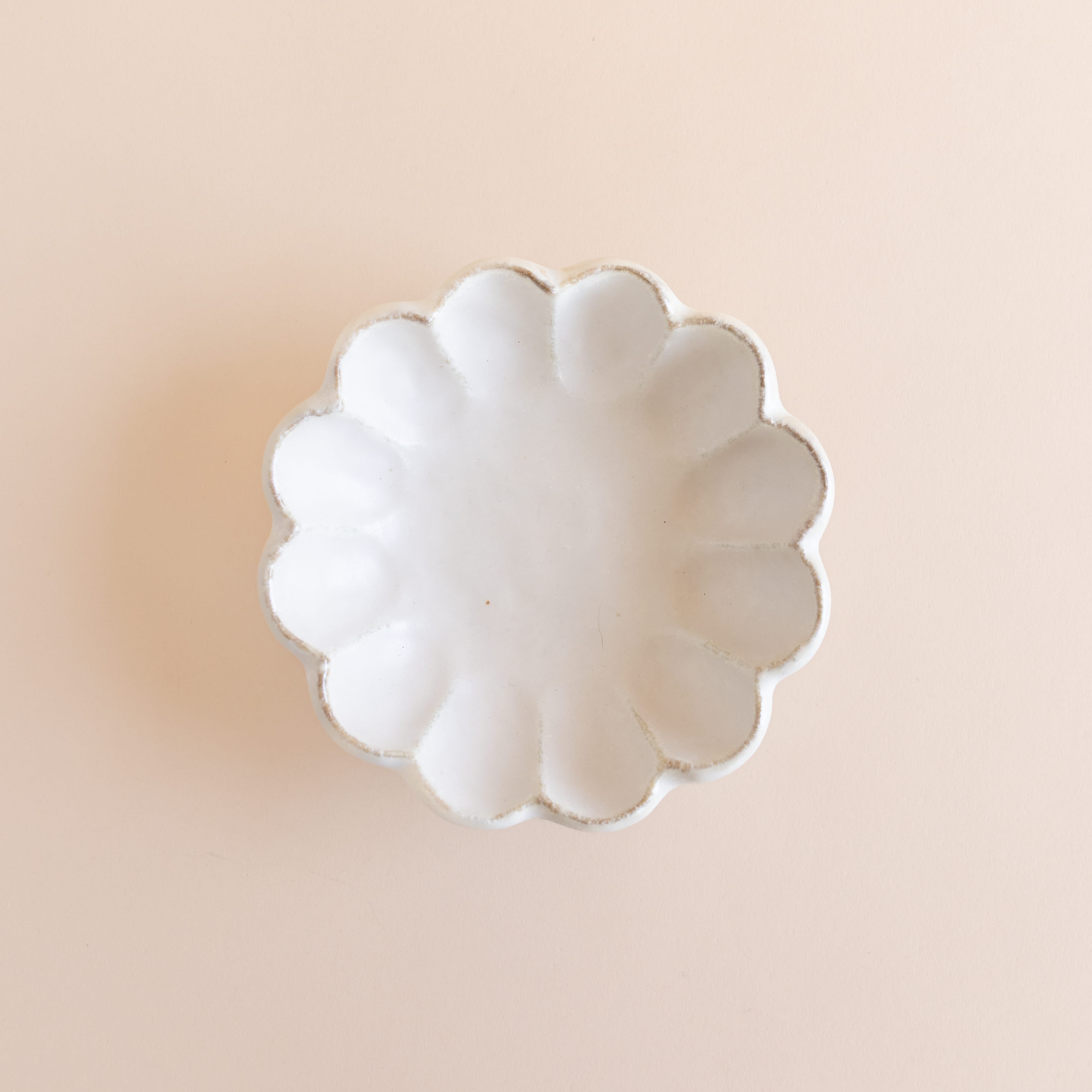 Kanesho Toki Dinnerware White / 6.25" Rinka Bowls