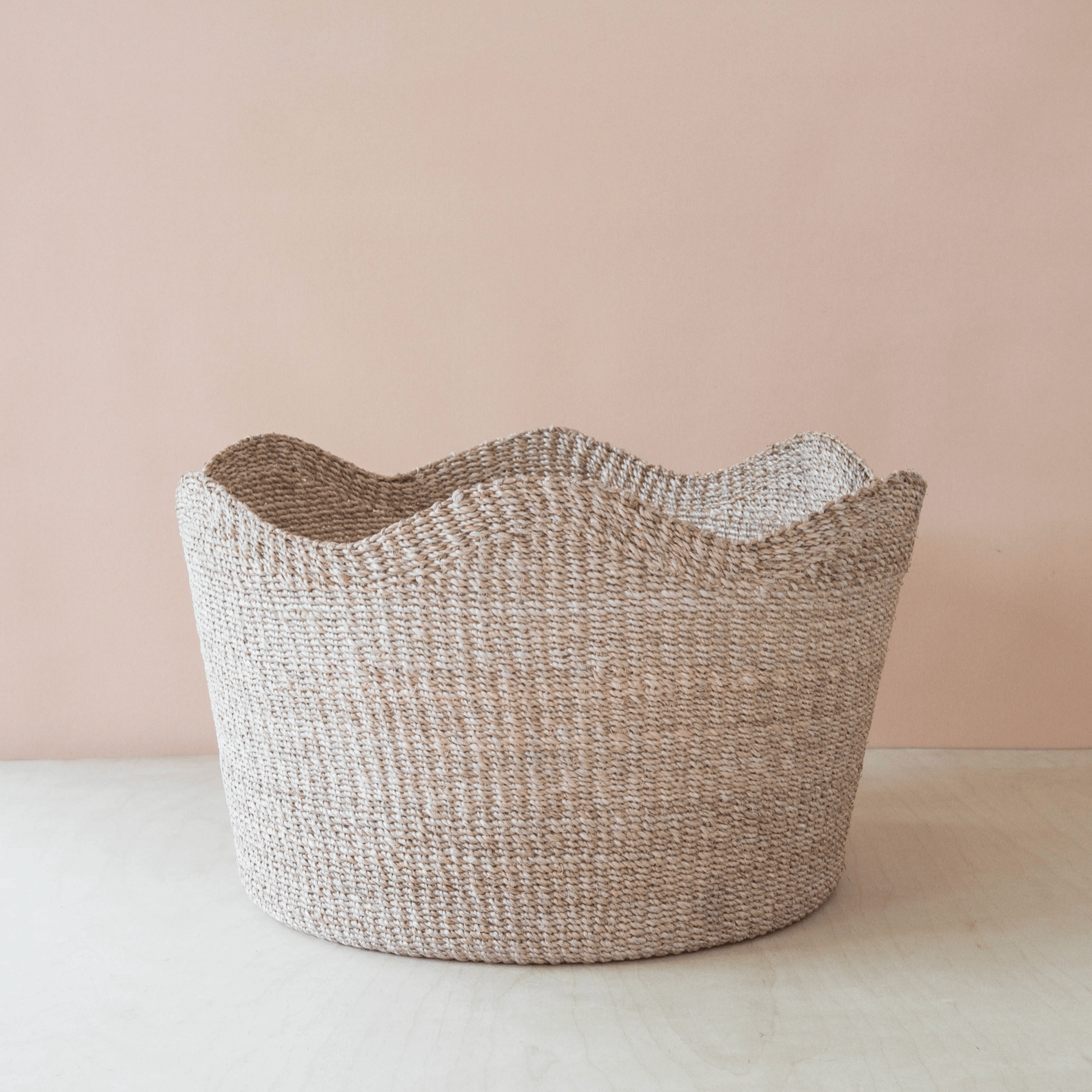 LIKHÂ Baskets Natural / Extra Large Scallop Basket
