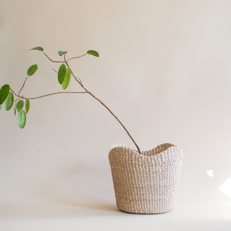 LIKHÂ Baskets Scallop Basket